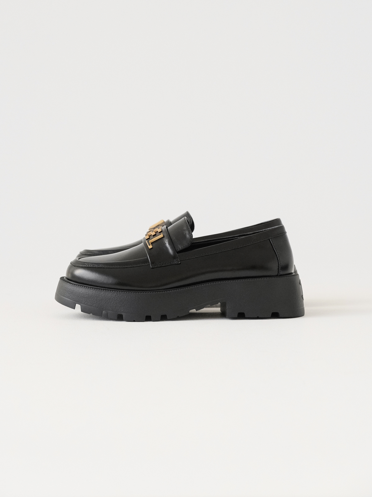 Xiaoxiang loafers