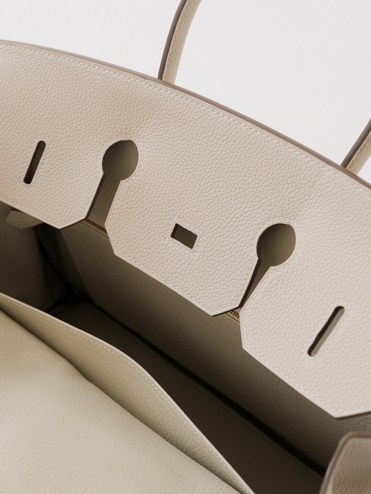 Hermes milkshake platinum buckle