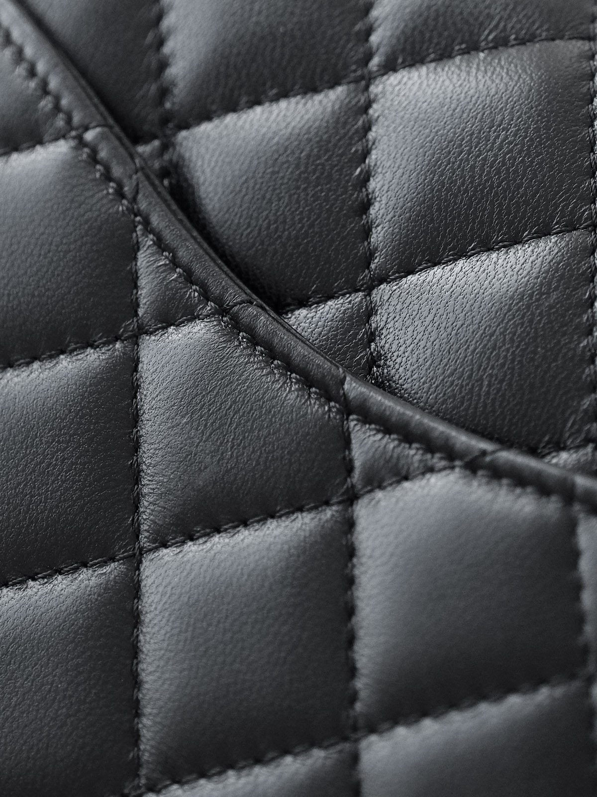 Chanel golden ball square fat man