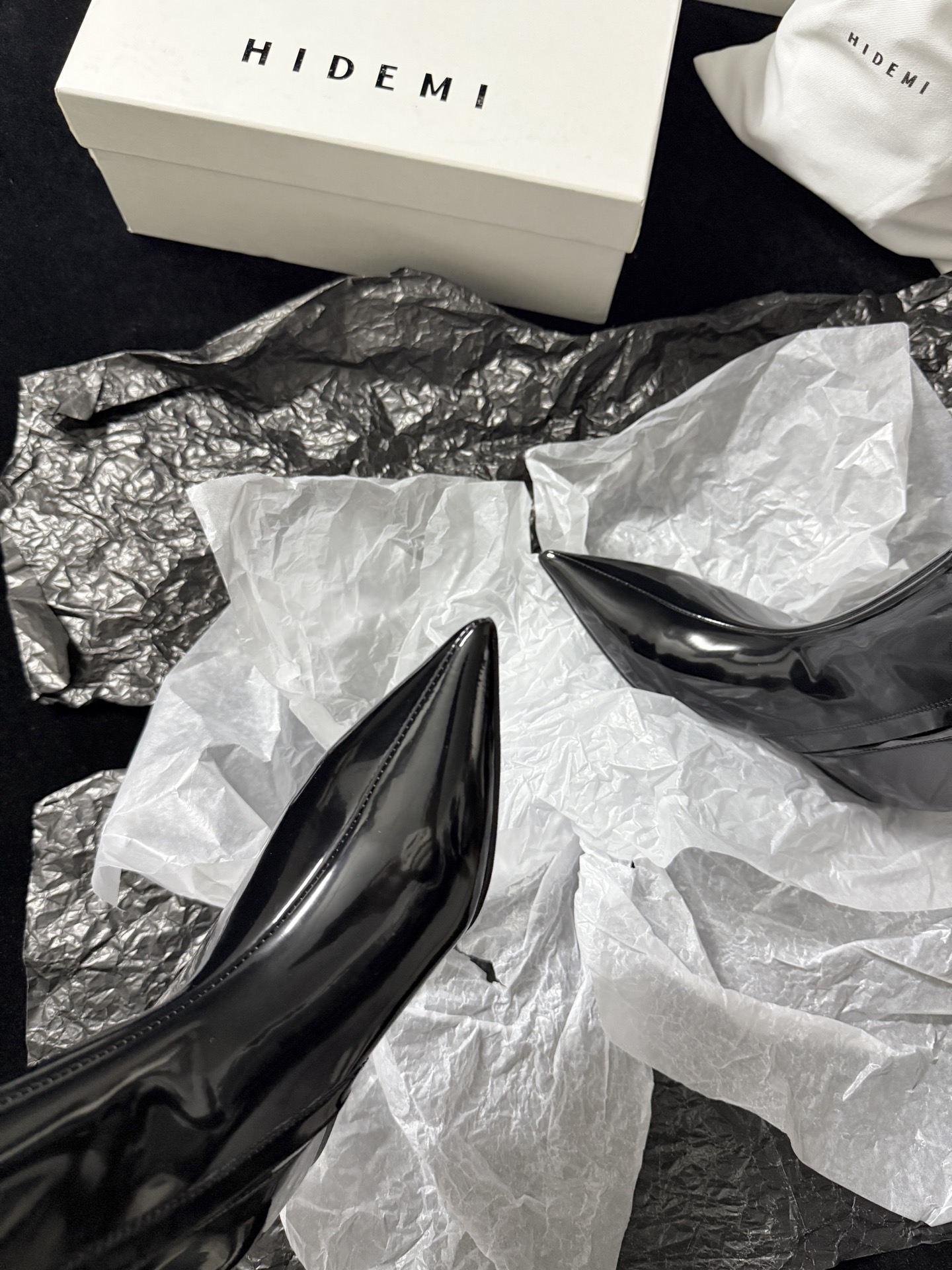 HIDEMPointed Toe Ankle Boots*