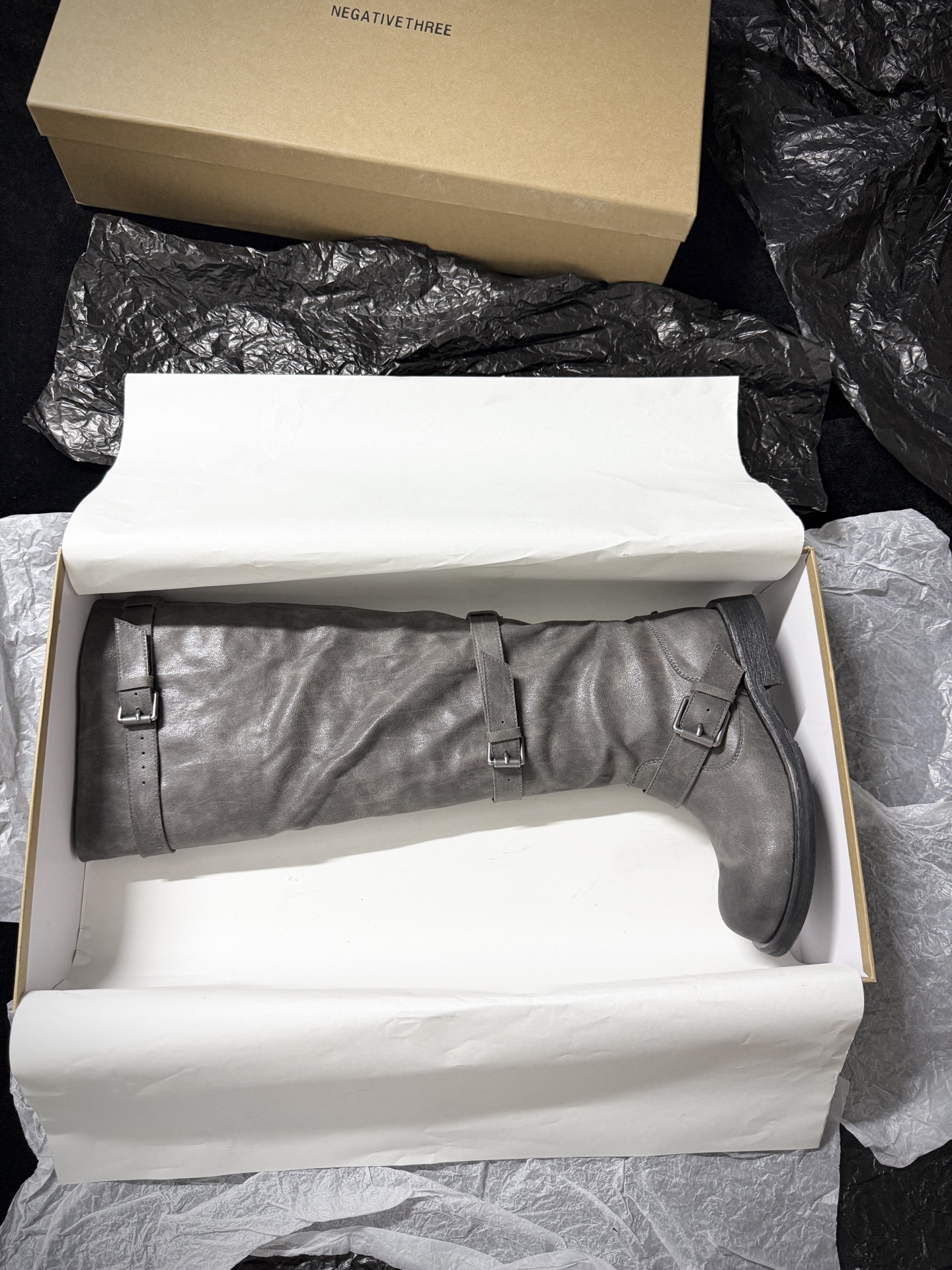 NEGATIVE THRE Retro Distressed Leather Boots