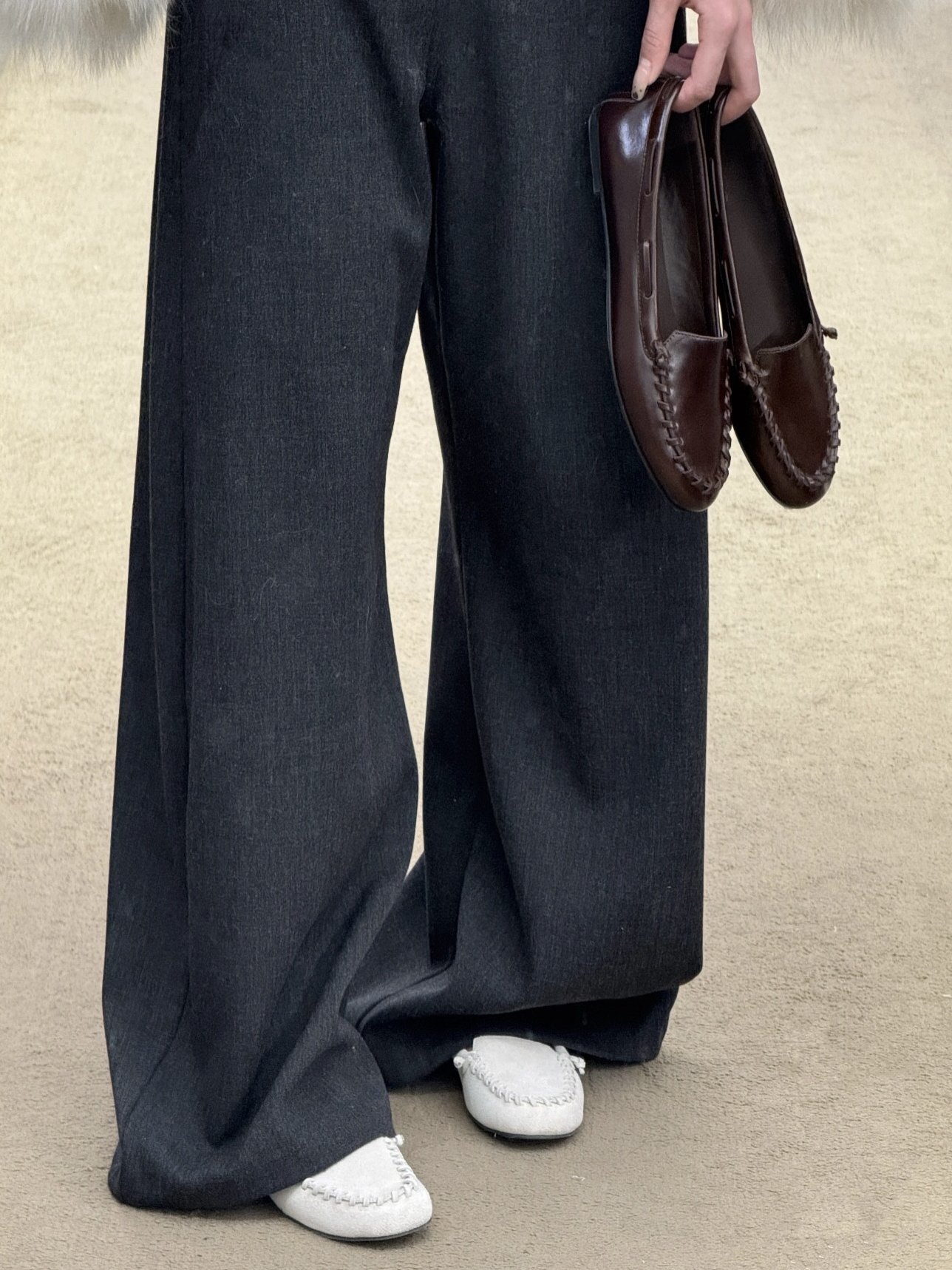 UNFOLIO 25AW New Arrival: Woven-Trim Loafers