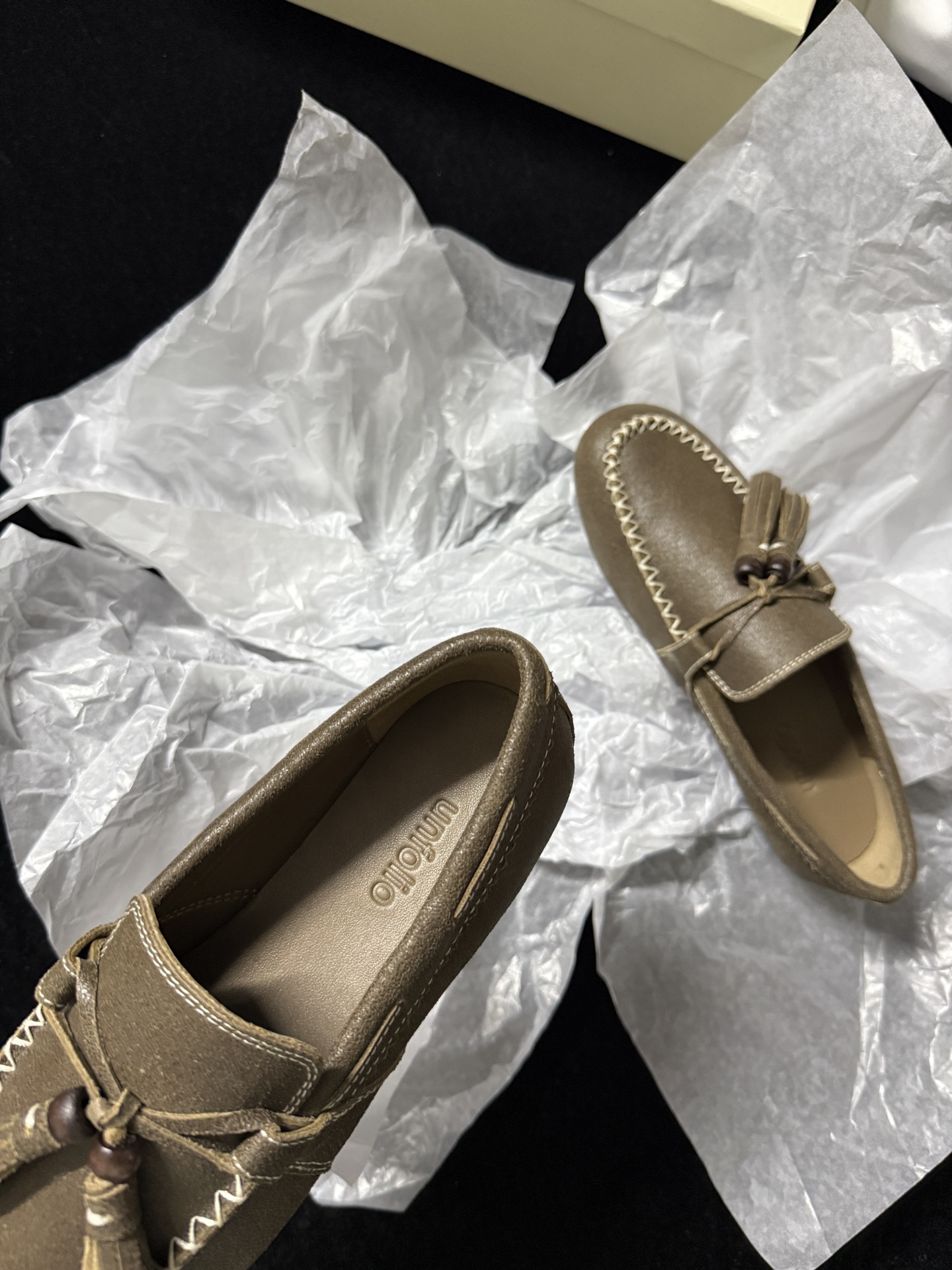 UNFOLIO Tassel Loafers