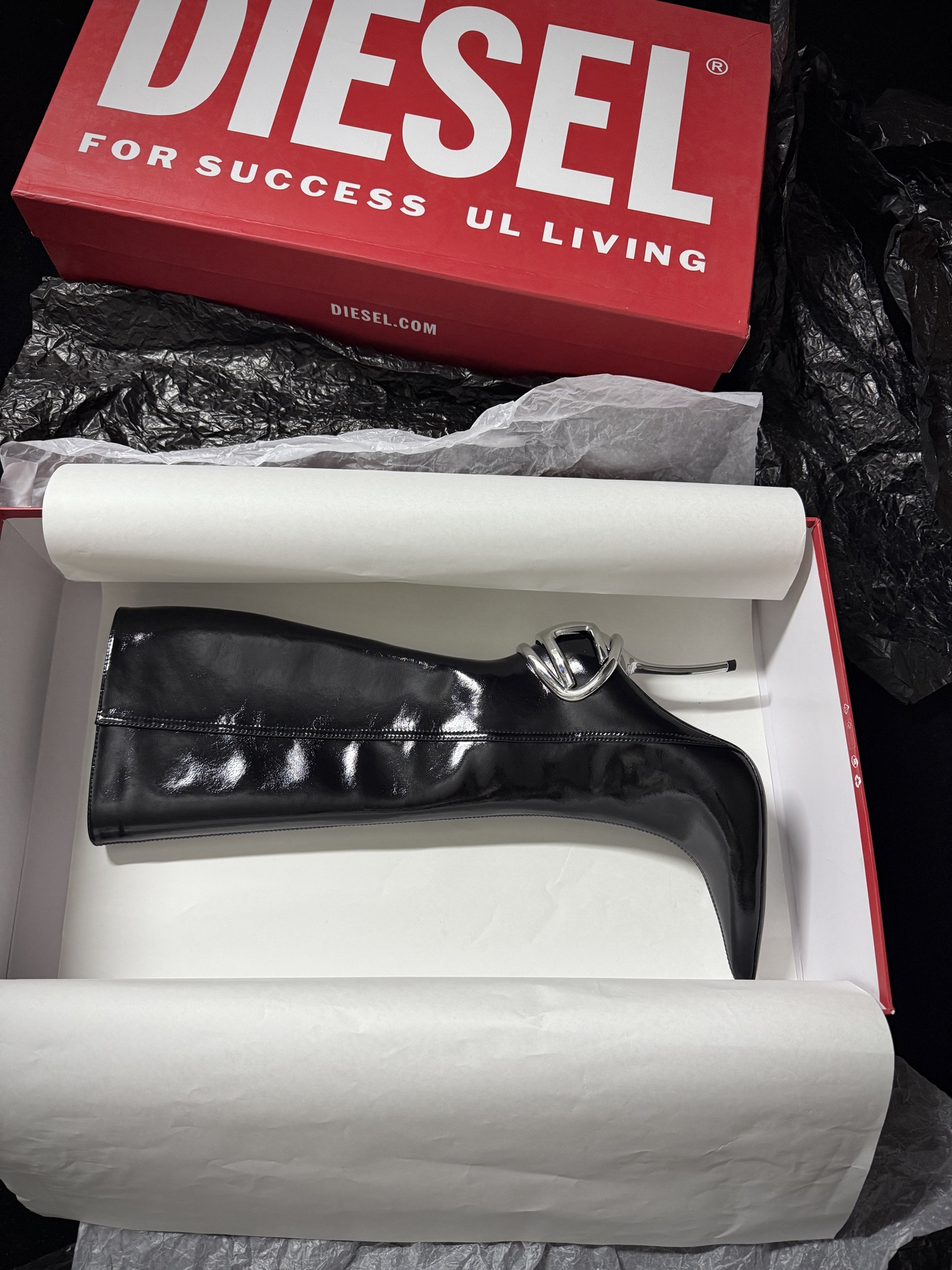 DIESEL 2025 Autumn/Winter Exquisite Collection