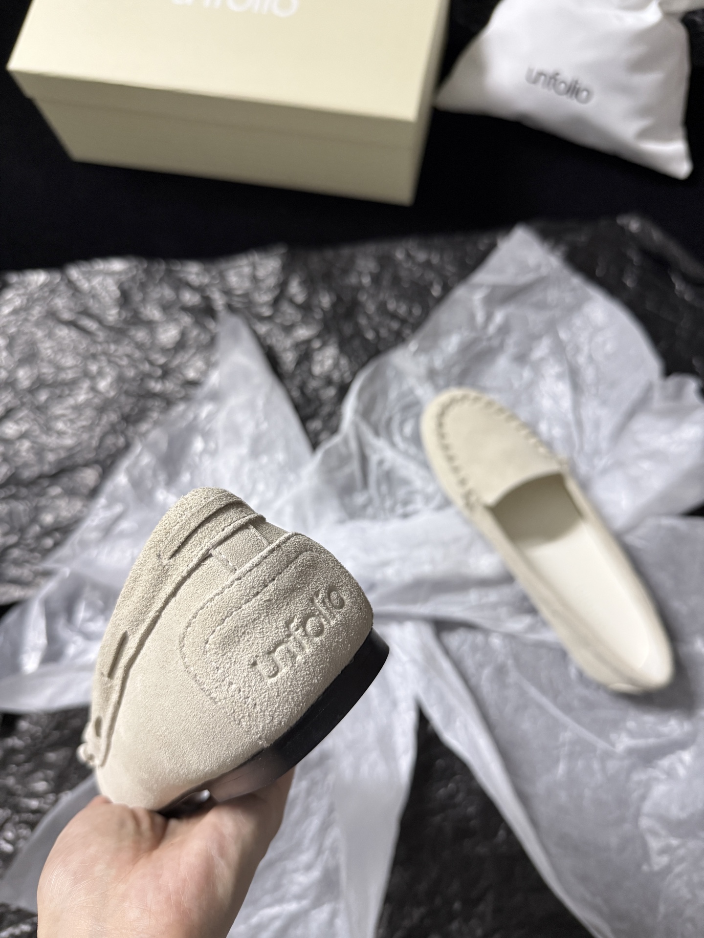 UNFOLIO 25AW New Arrival: Woven-Trim Loafers