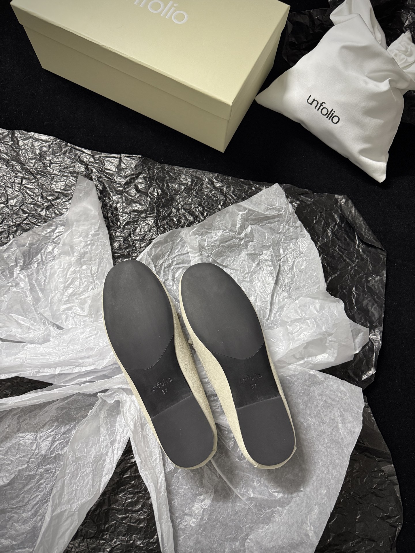 UNFOLIO 25AW New Arrival: Woven-Trim Loafers