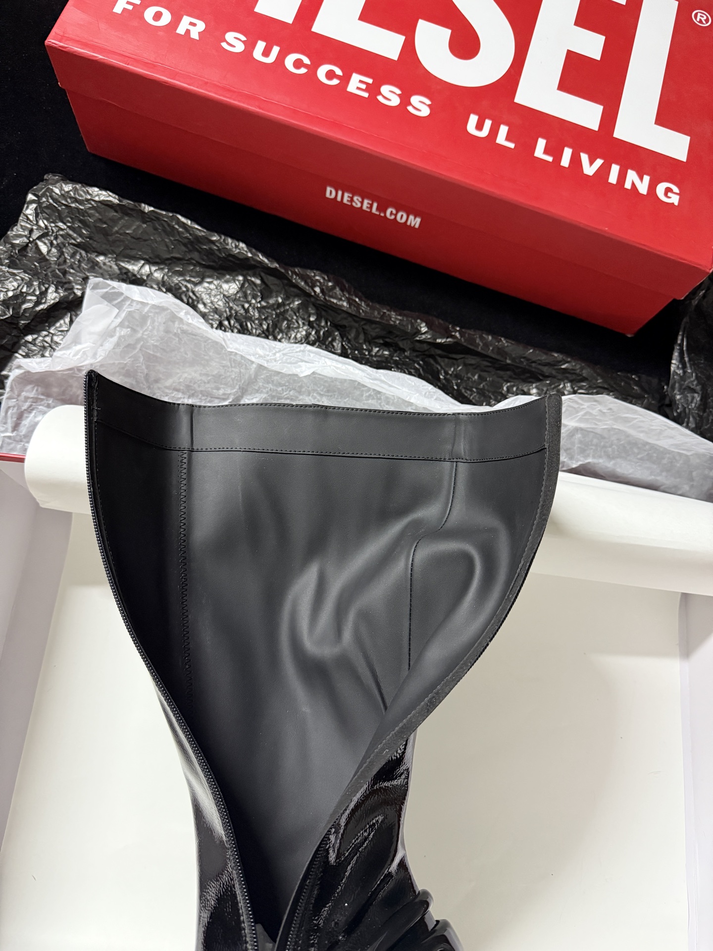 DIESEL 2025 Autumn/Winter Exquisite Collection