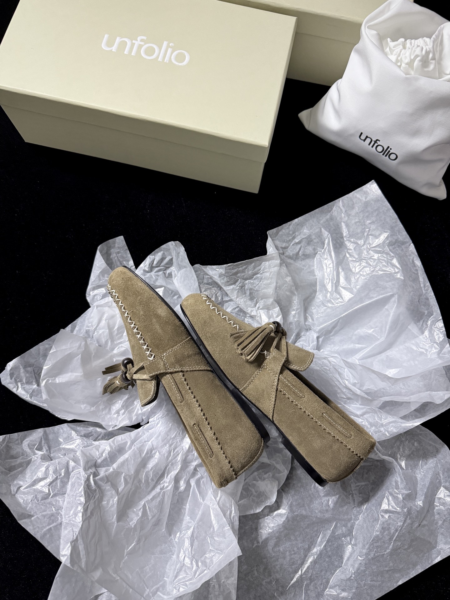 UNFOLIO Tassel Loafers