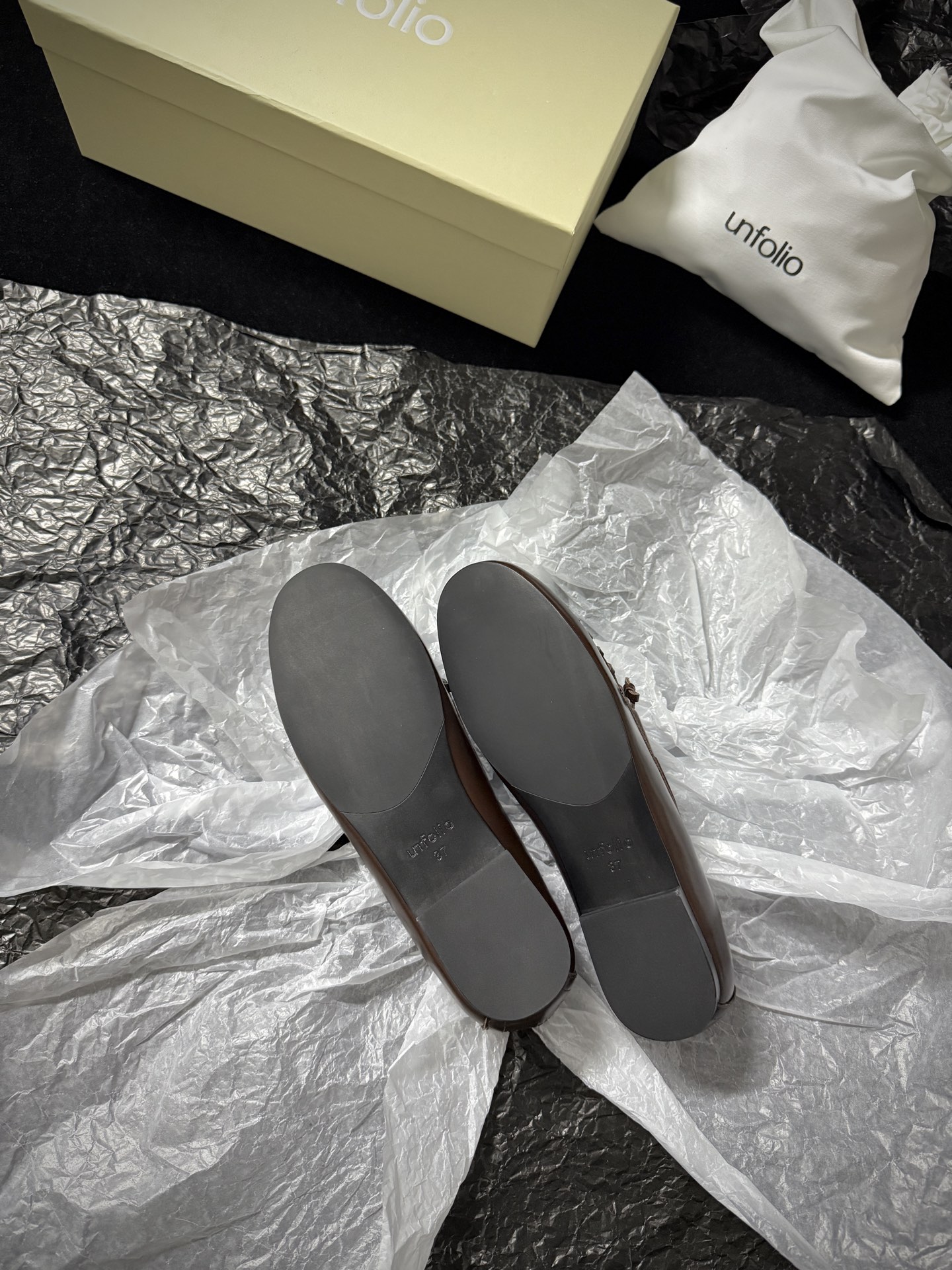 UNFOLIO 25AW New Arrival: Woven-Trim Loafers