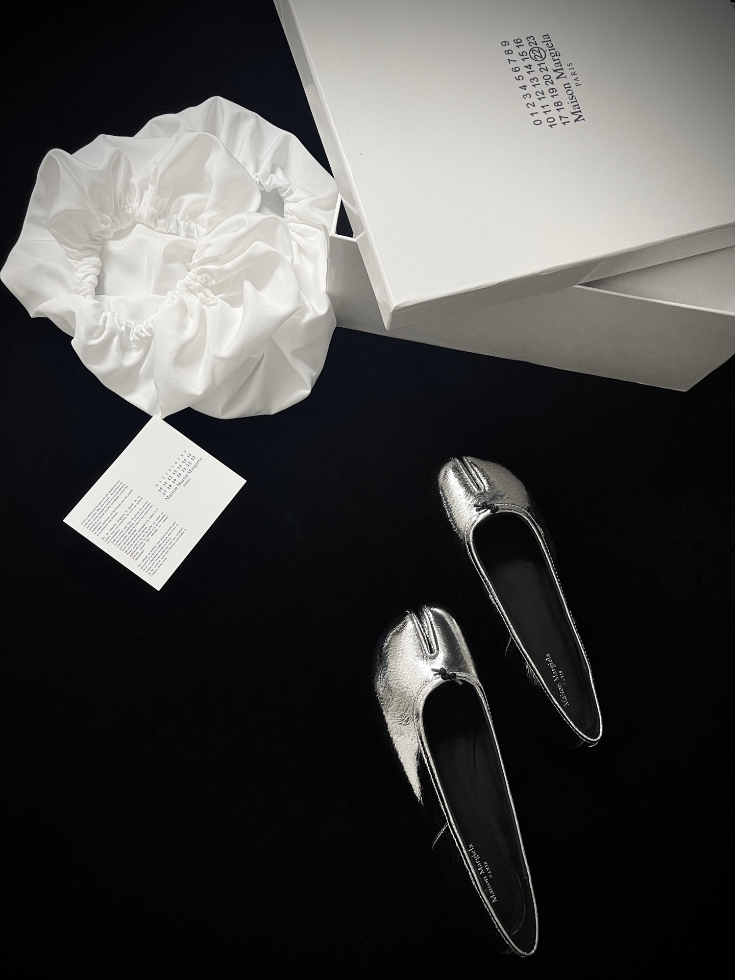 Maison Margiela Mirror Crackle Collection