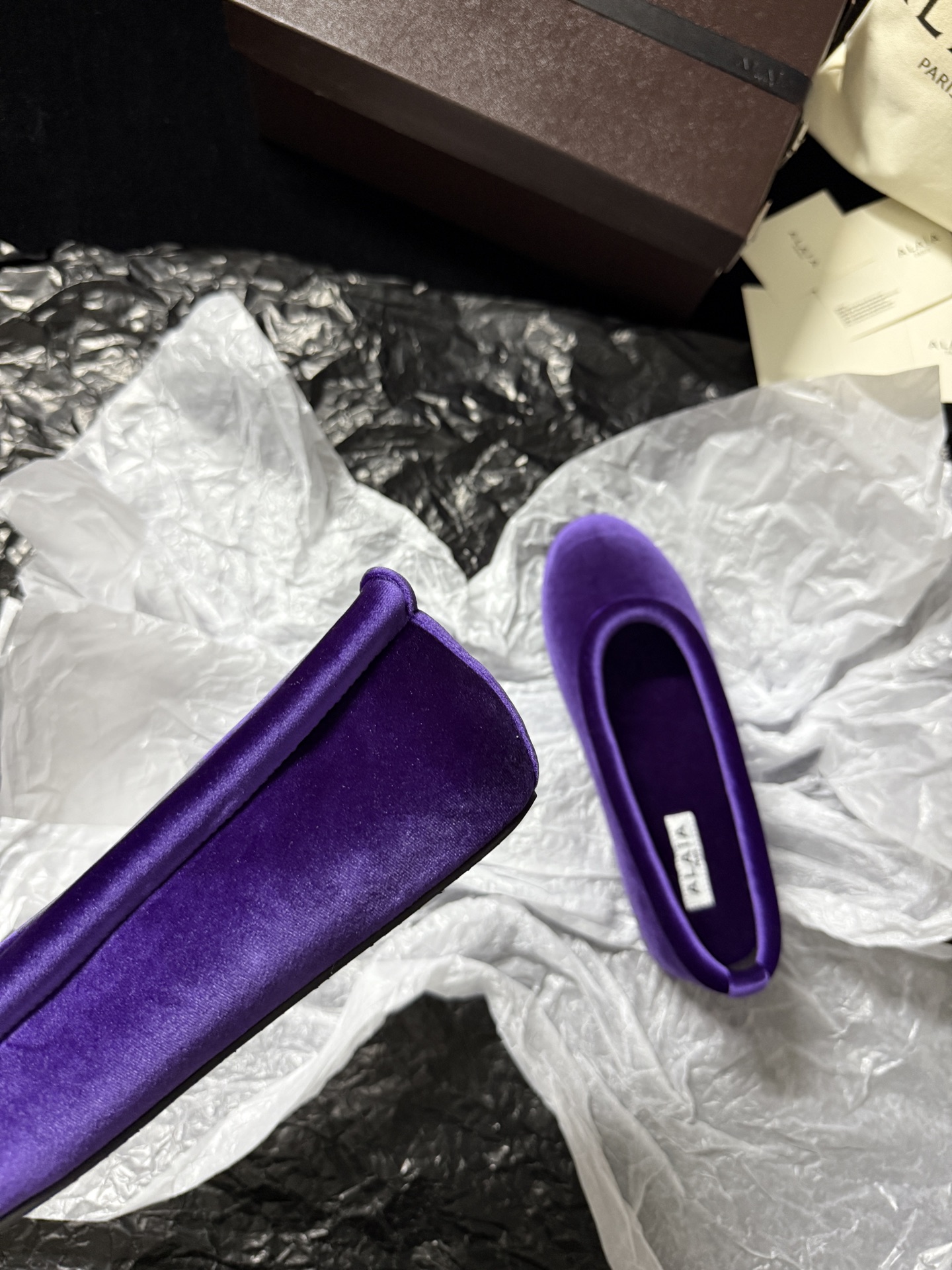 ALAIA Velvet Ballet Flats