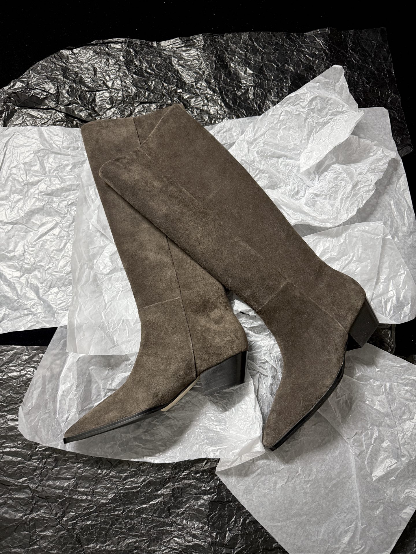 AEYDE Avant-Garde Minimalist Boots