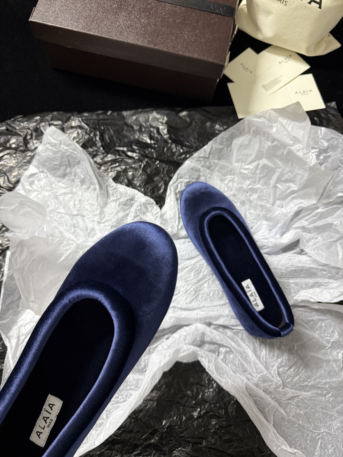 ALAIA Velvet Ballet Flats