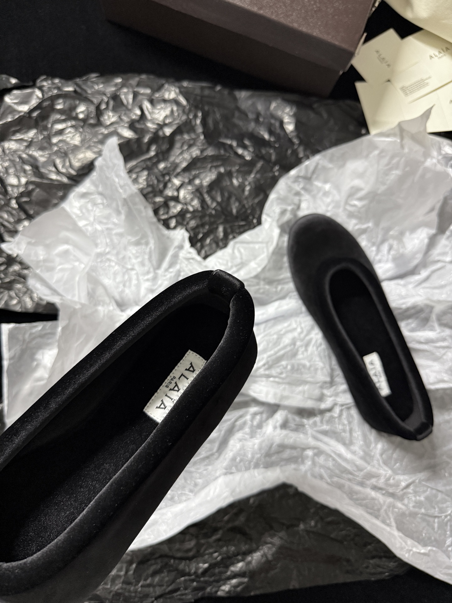 ALAIA Velvet Ballet Flats