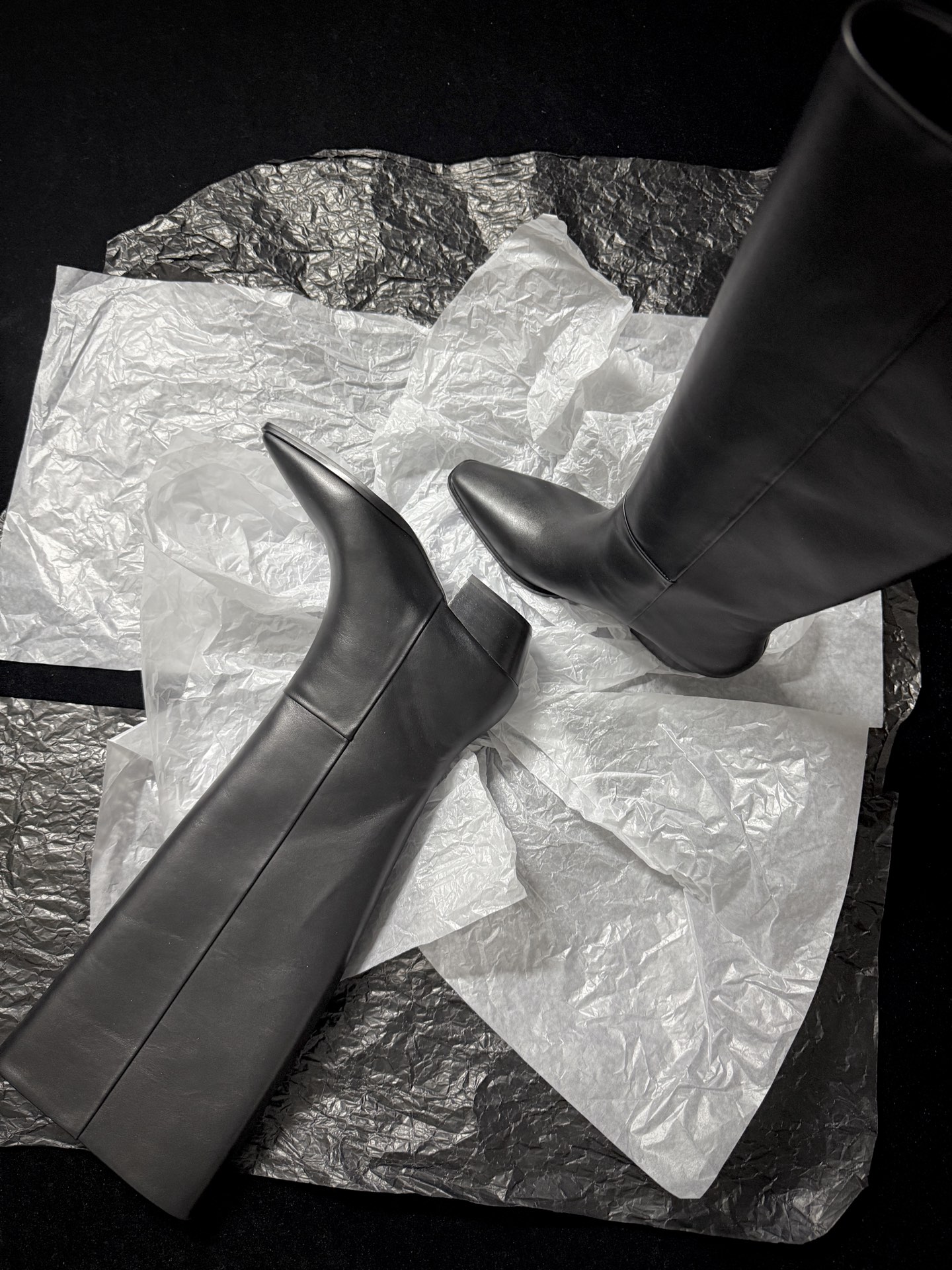 AEYDE Avant-Garde Minimalist Boots