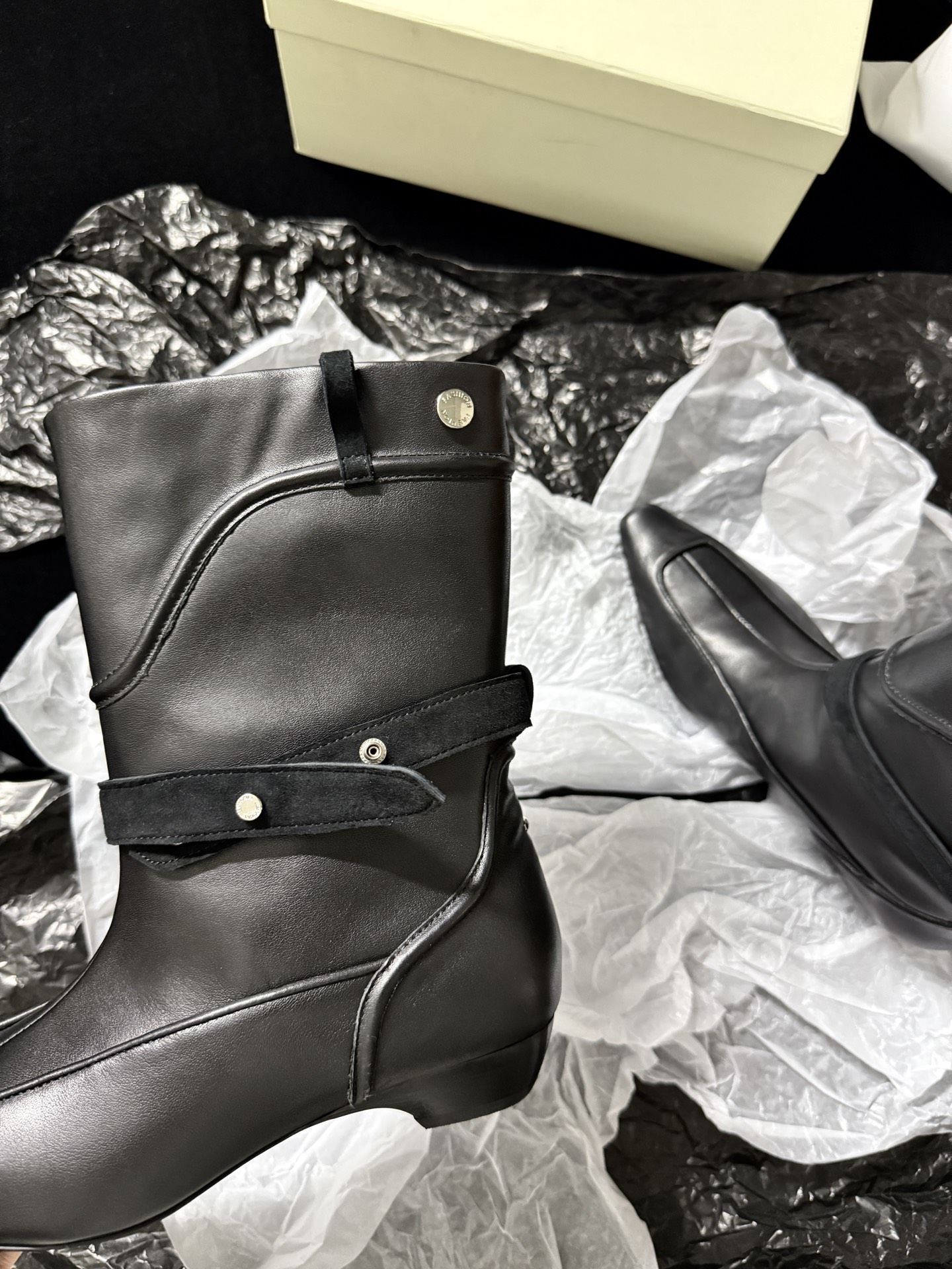Orinous Chic Ankle Boots