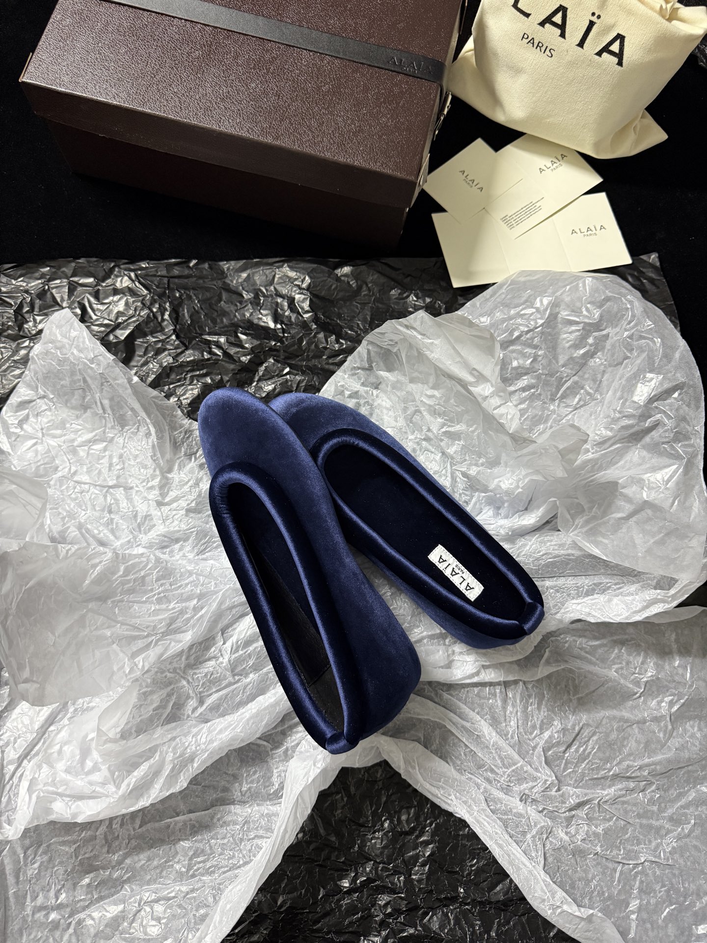 ALAIA Velvet Ballet Flats