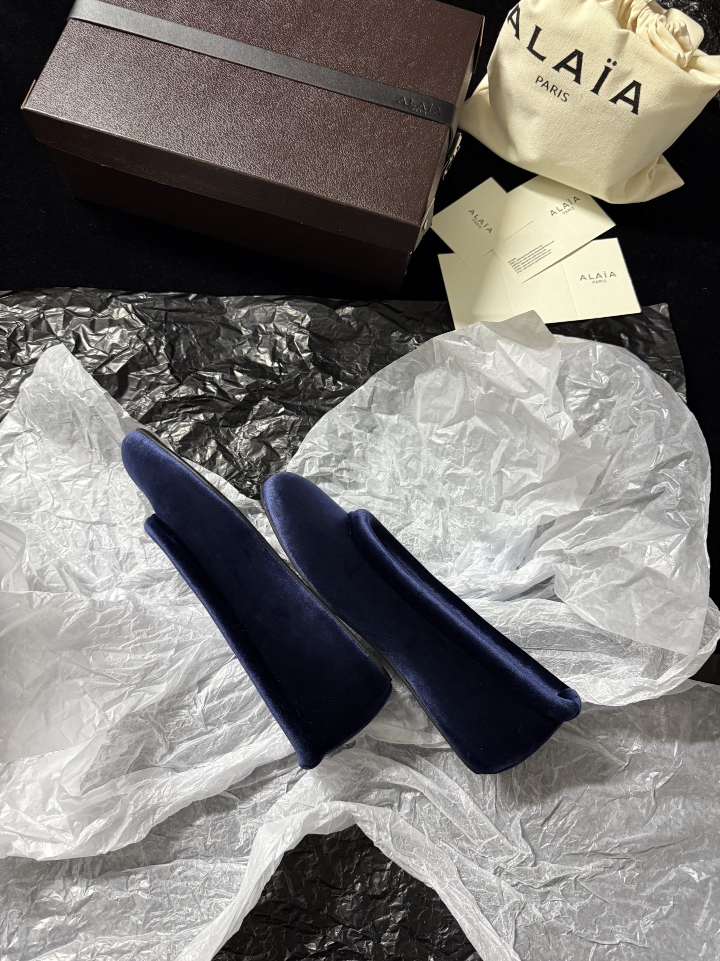 ALAIA Velvet Ballet Flats