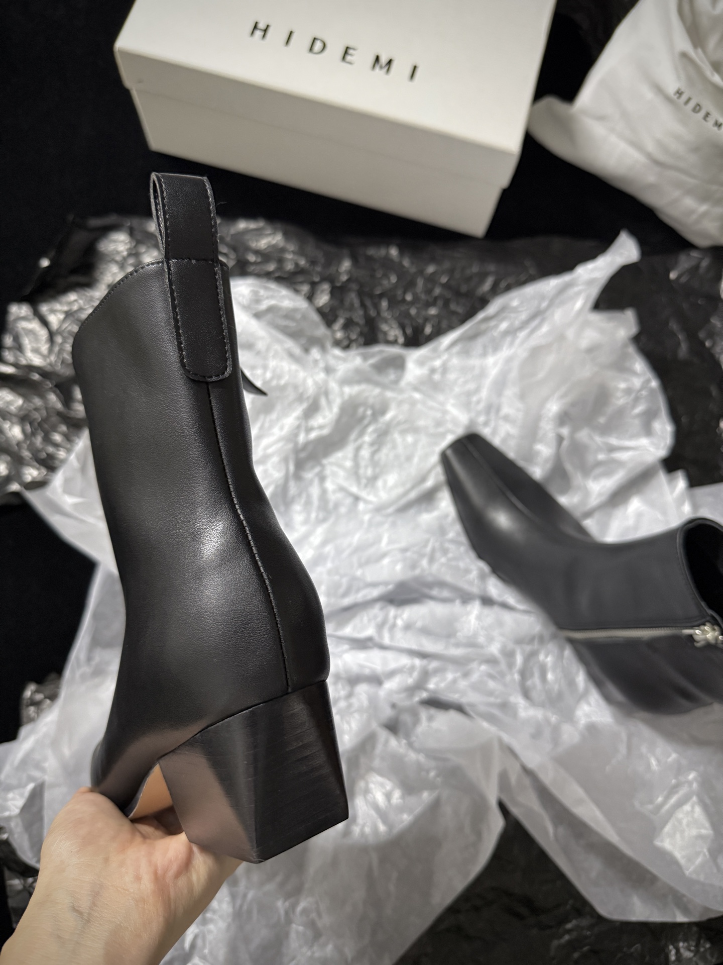 HIDEM Square-Toe Boots