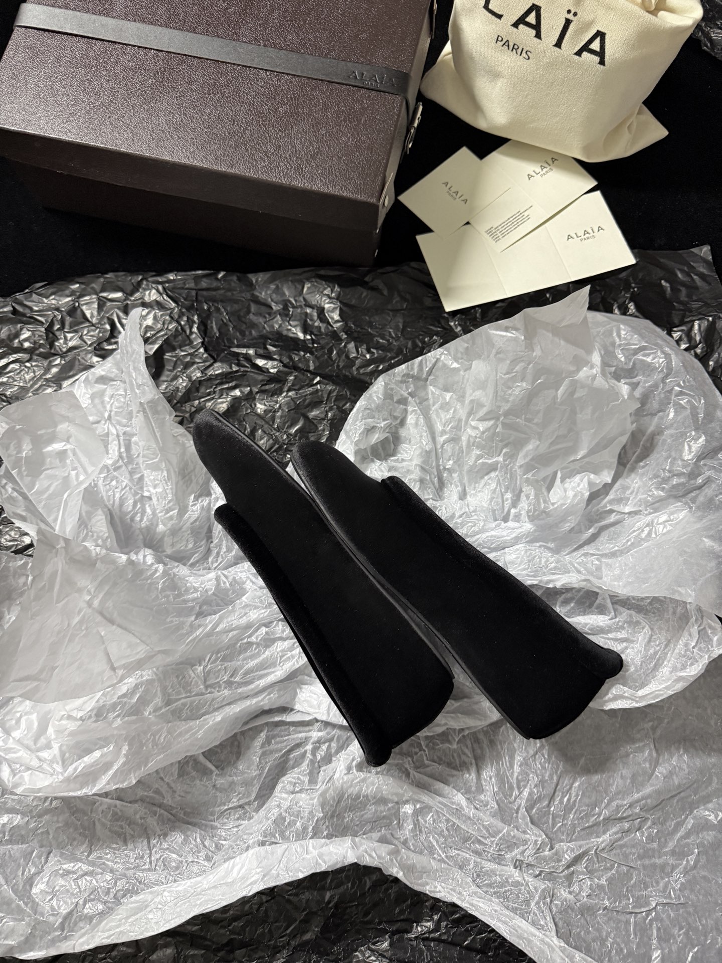 ALAIA Velvet Ballet Flats