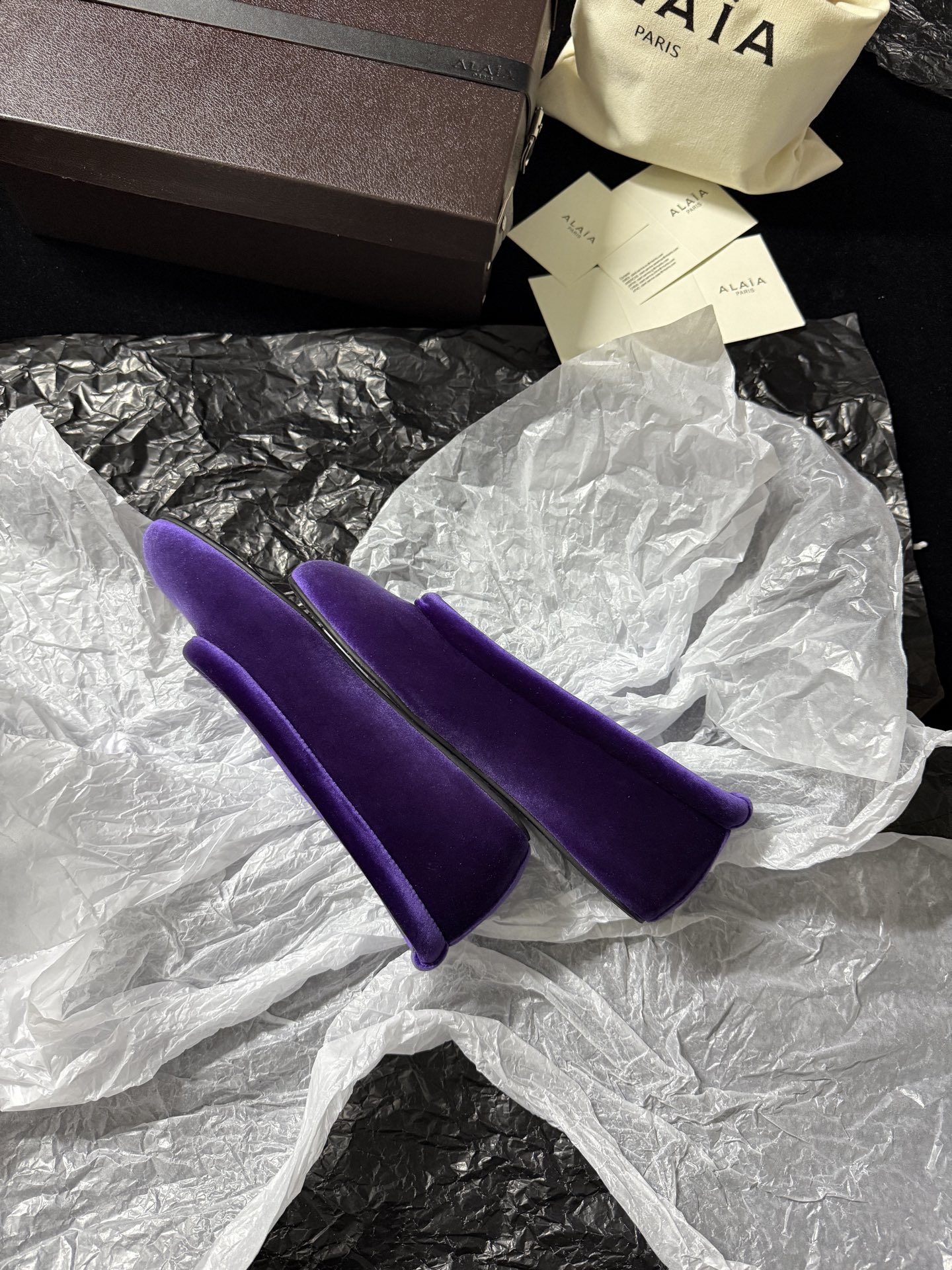 ALAIA Velvet Ballet Flats