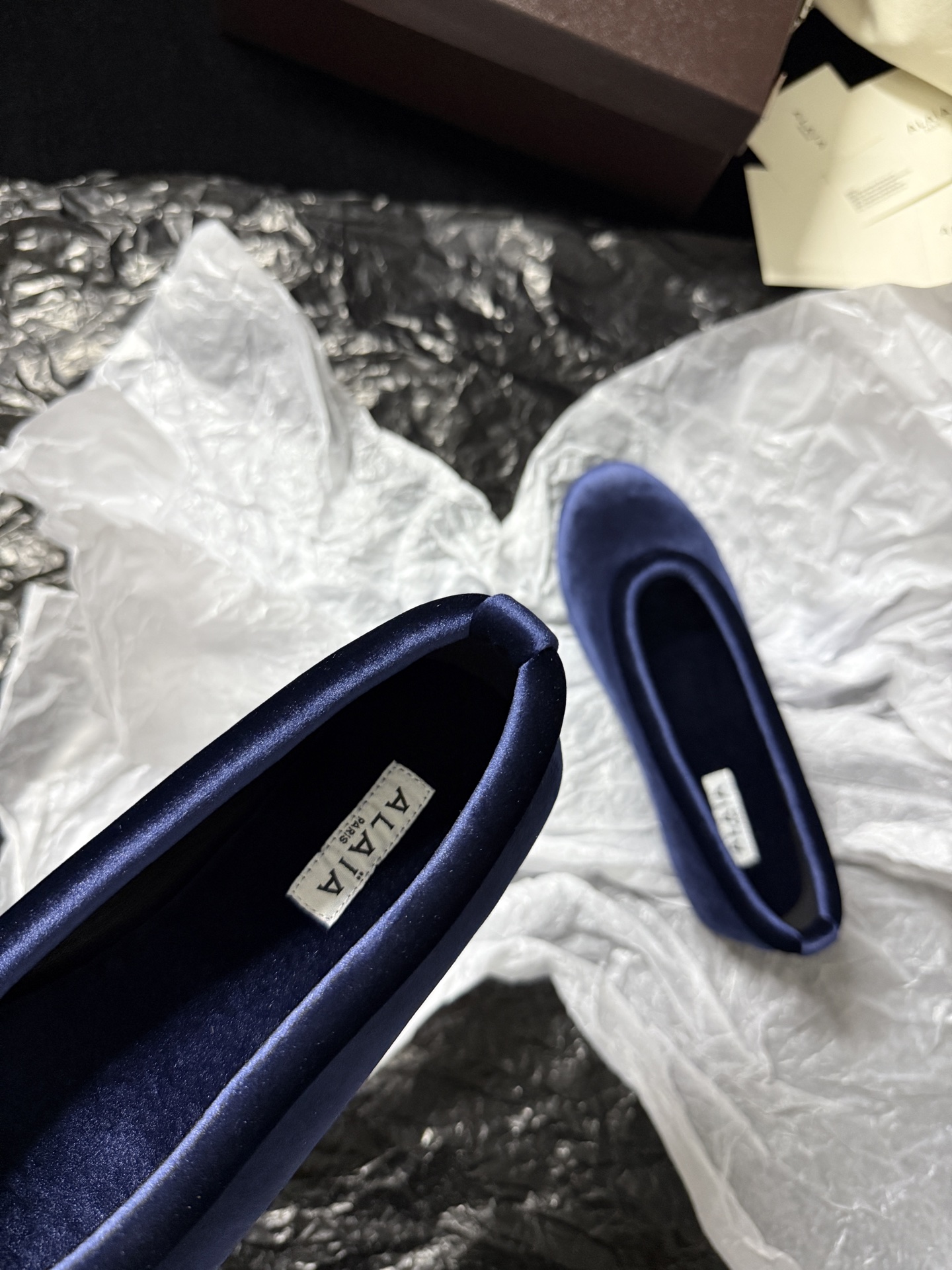 ALAIA Velvet Ballet Flats