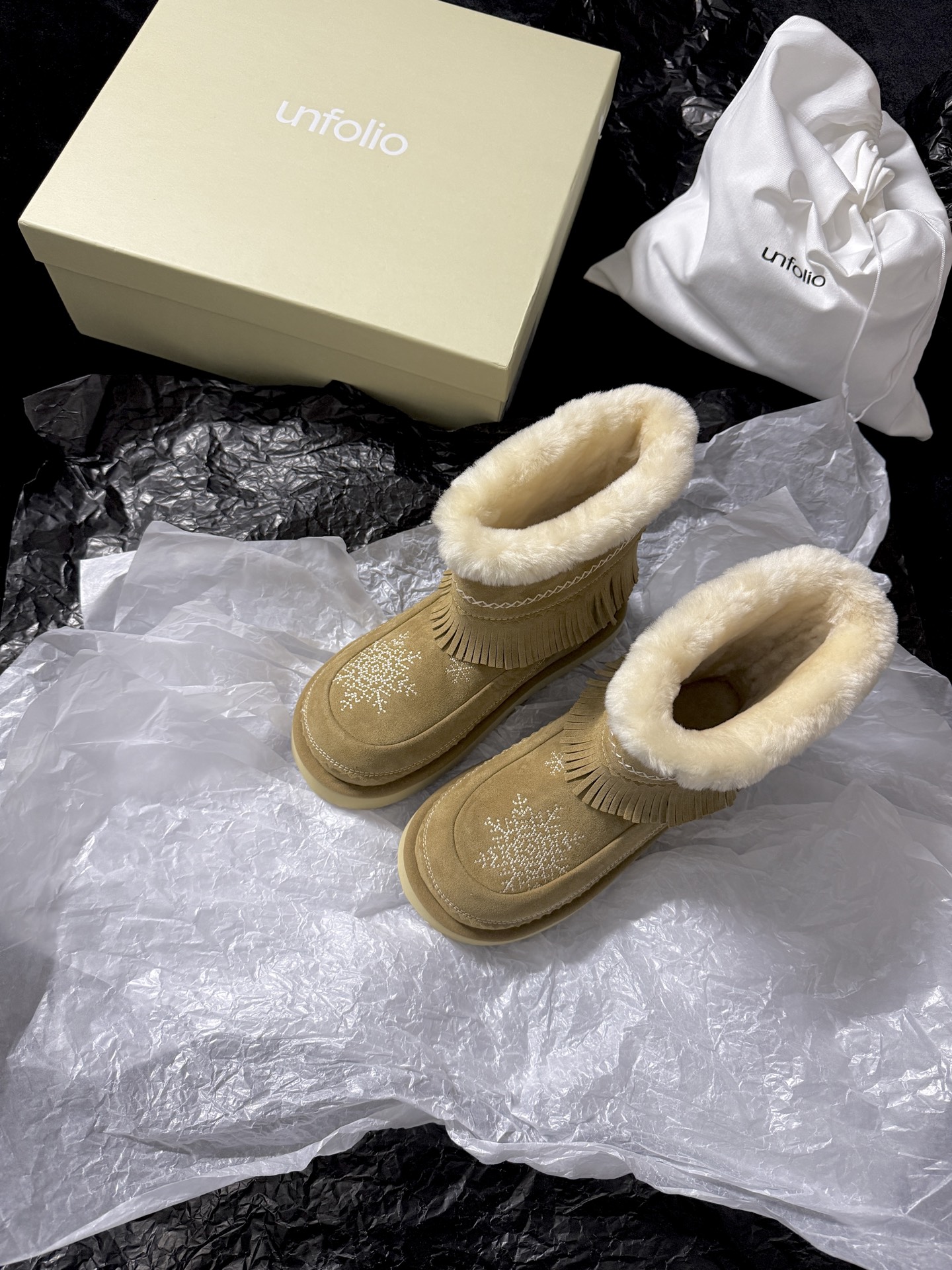 UNFOLIO Snow Boots