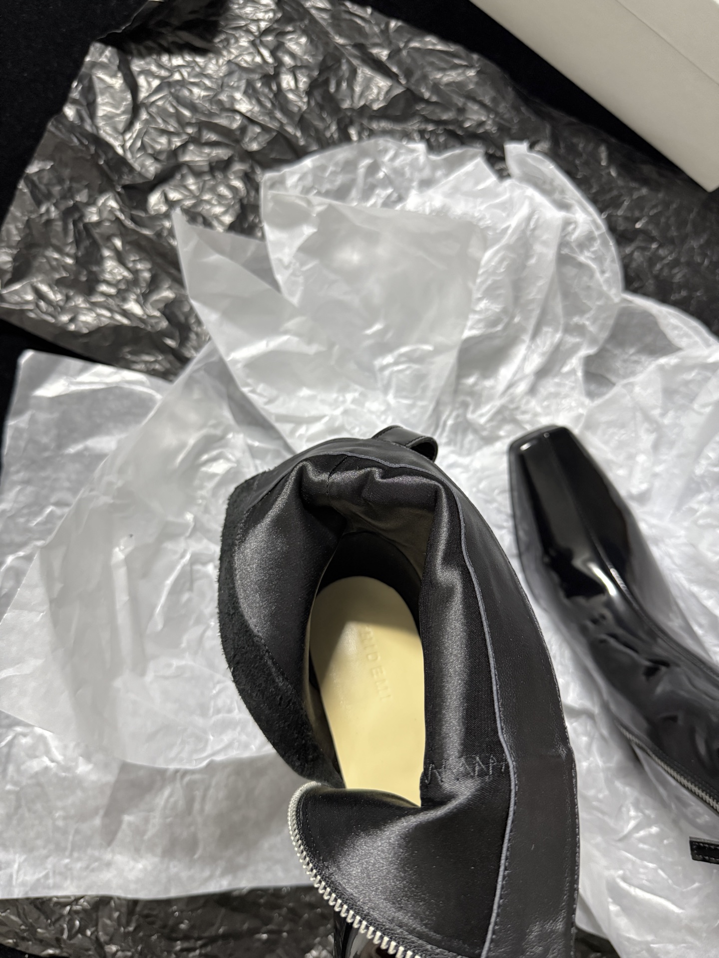 HIDEM Square-Toe Boots