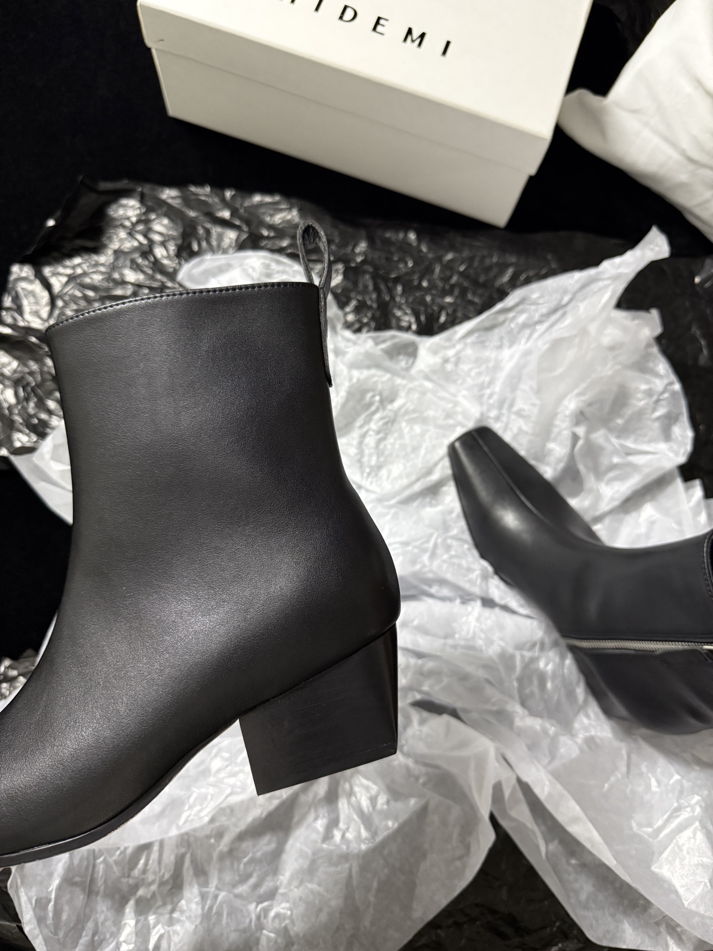 HIDEM Square-Toe Boots