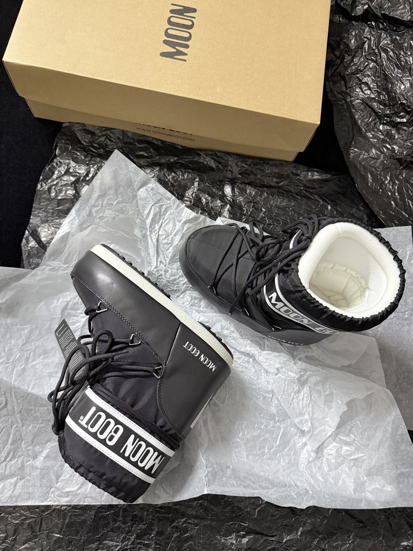 Moon Boot Strap snow boots