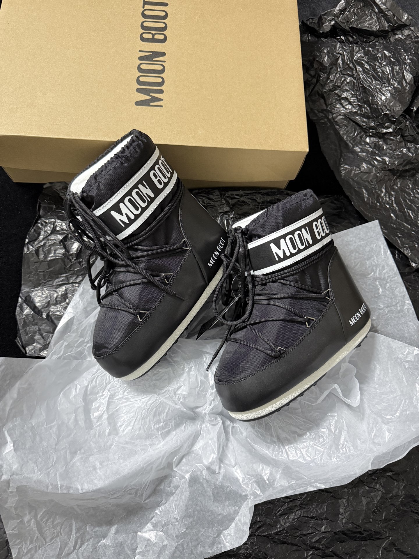 Moon Boot Strap snow boots