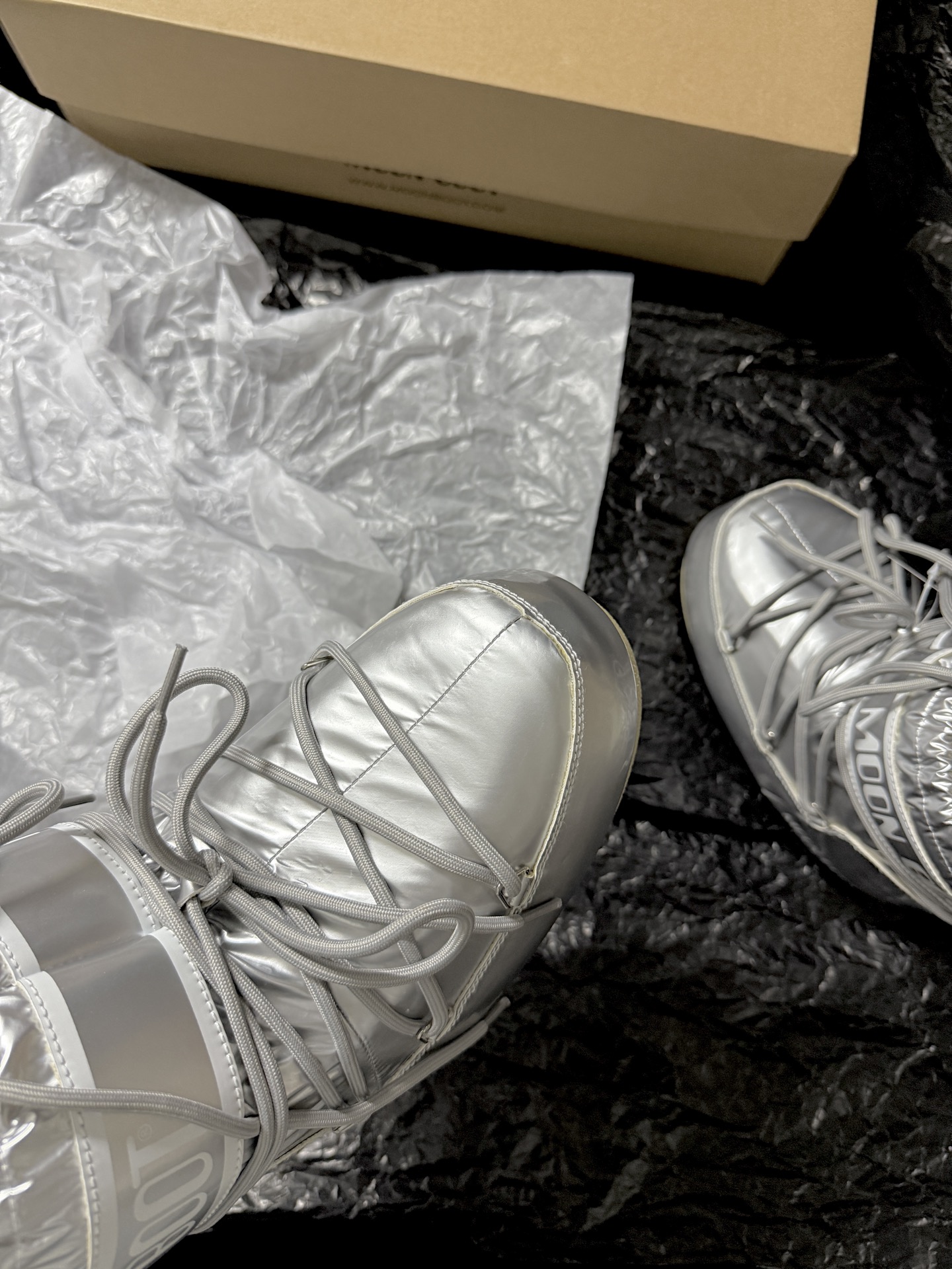 Moon Boot Strap snow boots