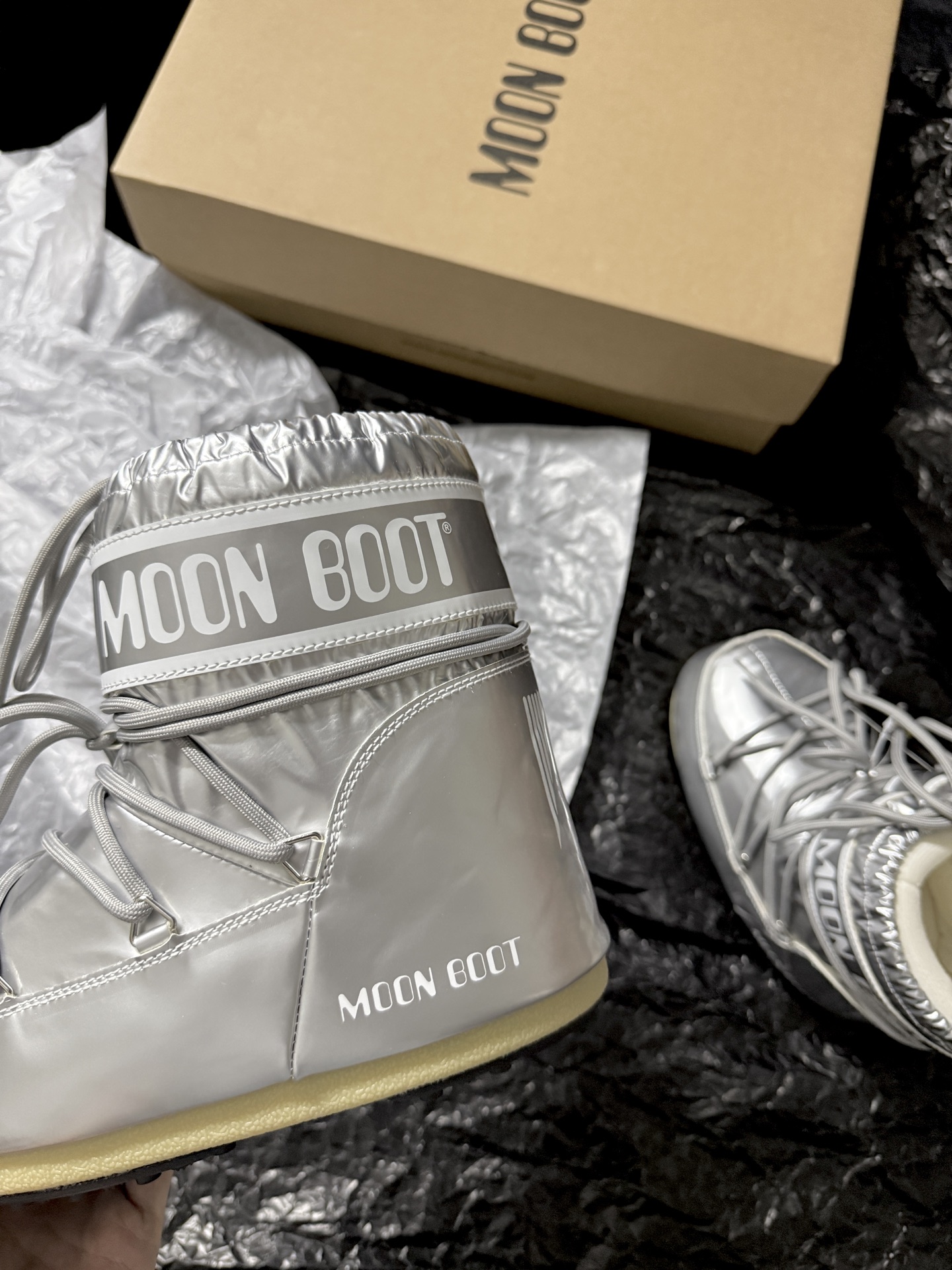 Moon Boot Strap snow boots