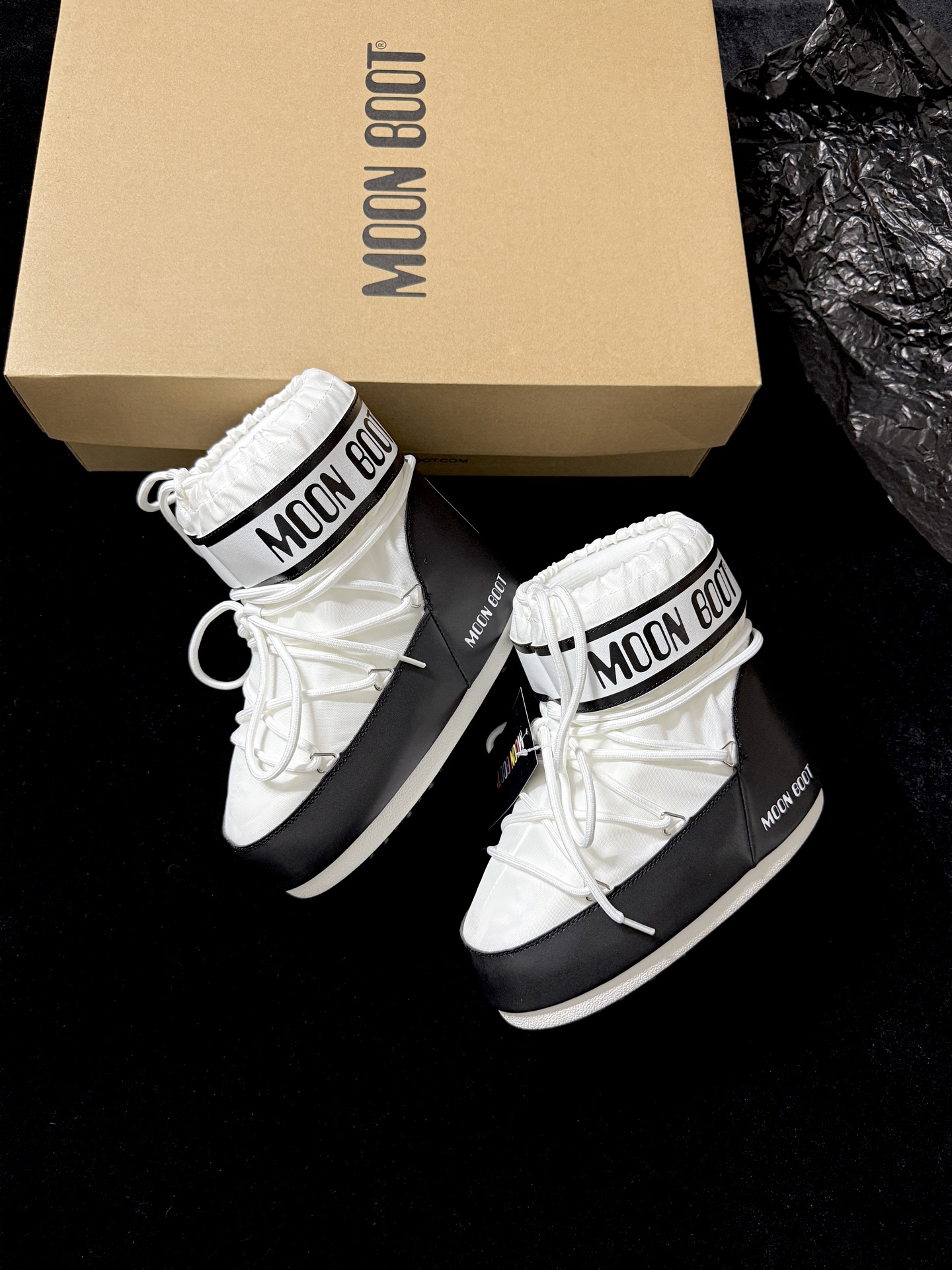 Moon Boot Strap snow boots