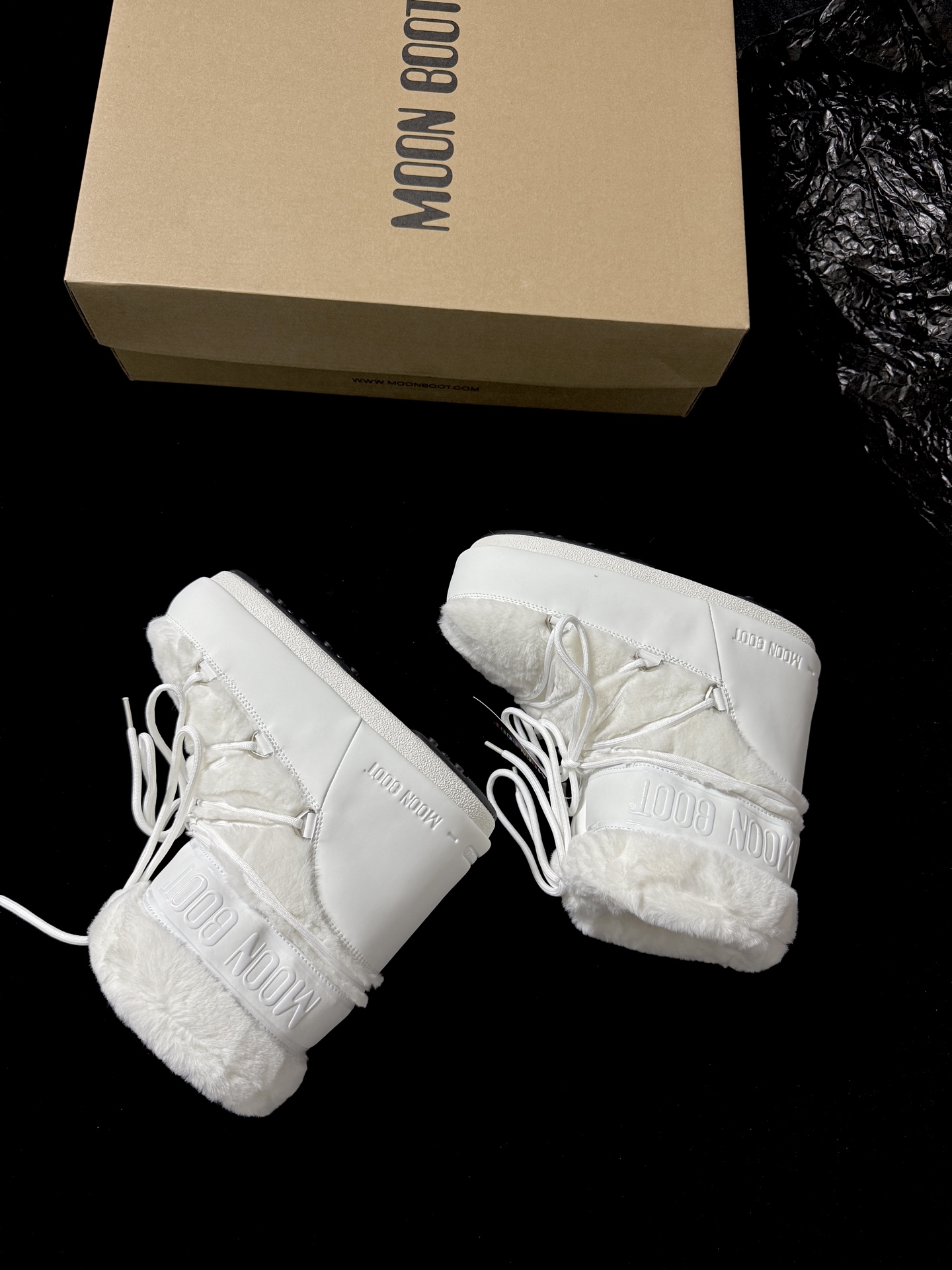 Moon Boot Strap snow boots