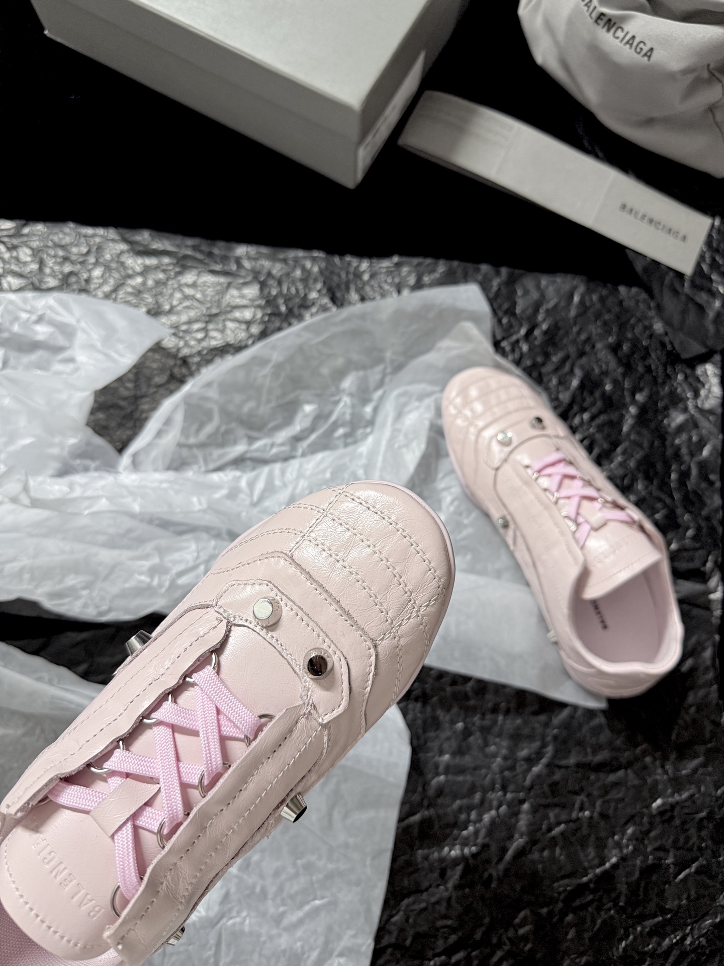 BALENCIAGA Sporty sneakers