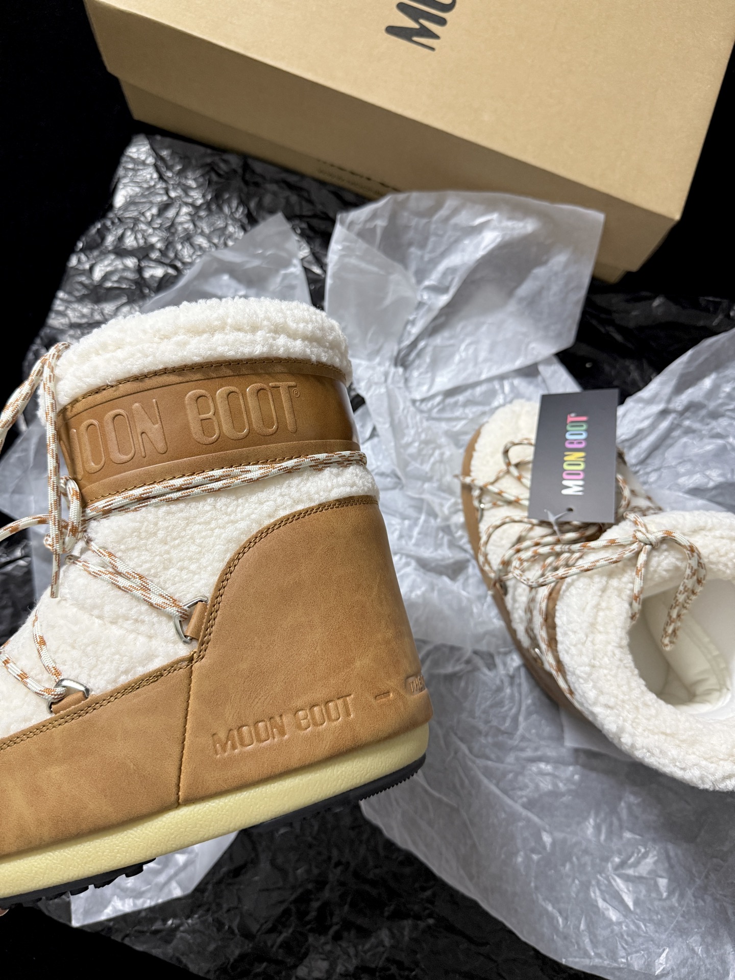 Moon Boot Strap snow boots