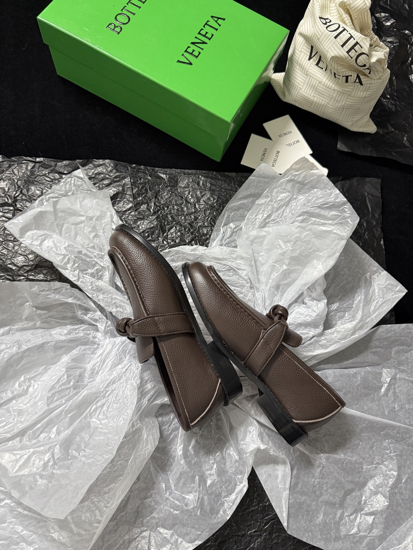 Bottega Veneta Knotted old-money style loafers