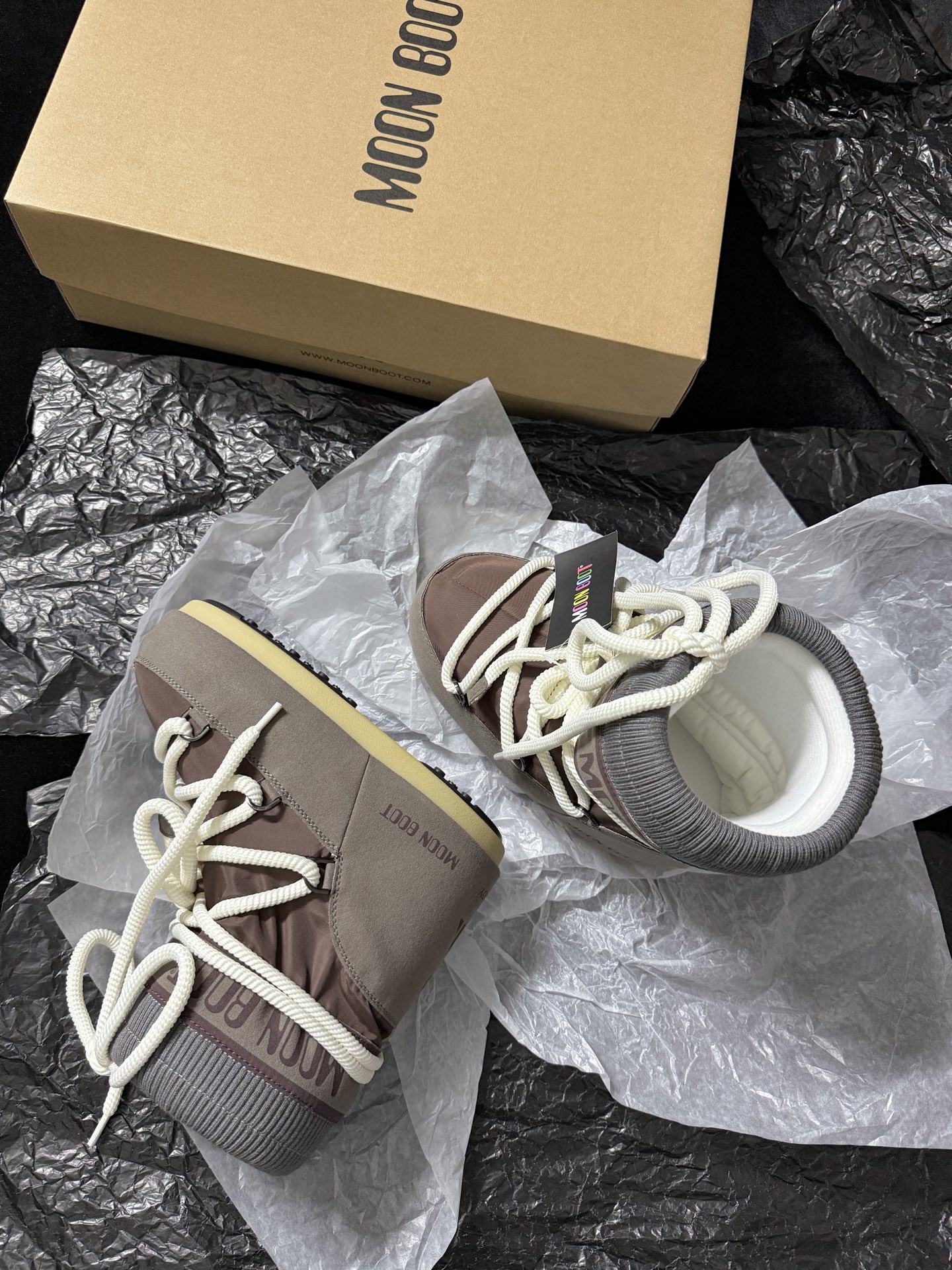 Moon Boot Strap snow boots