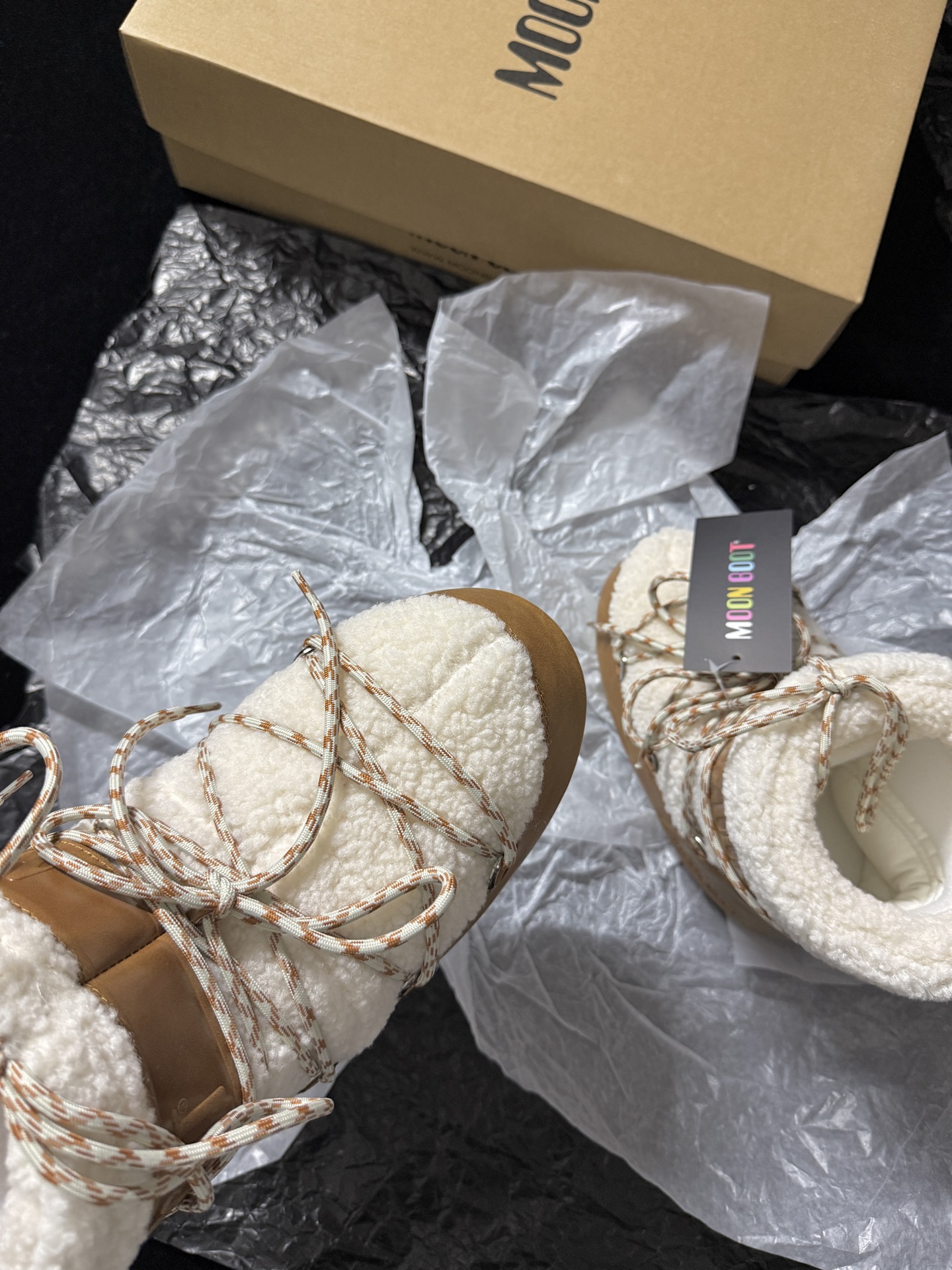 Moon Boot Strap snow boots