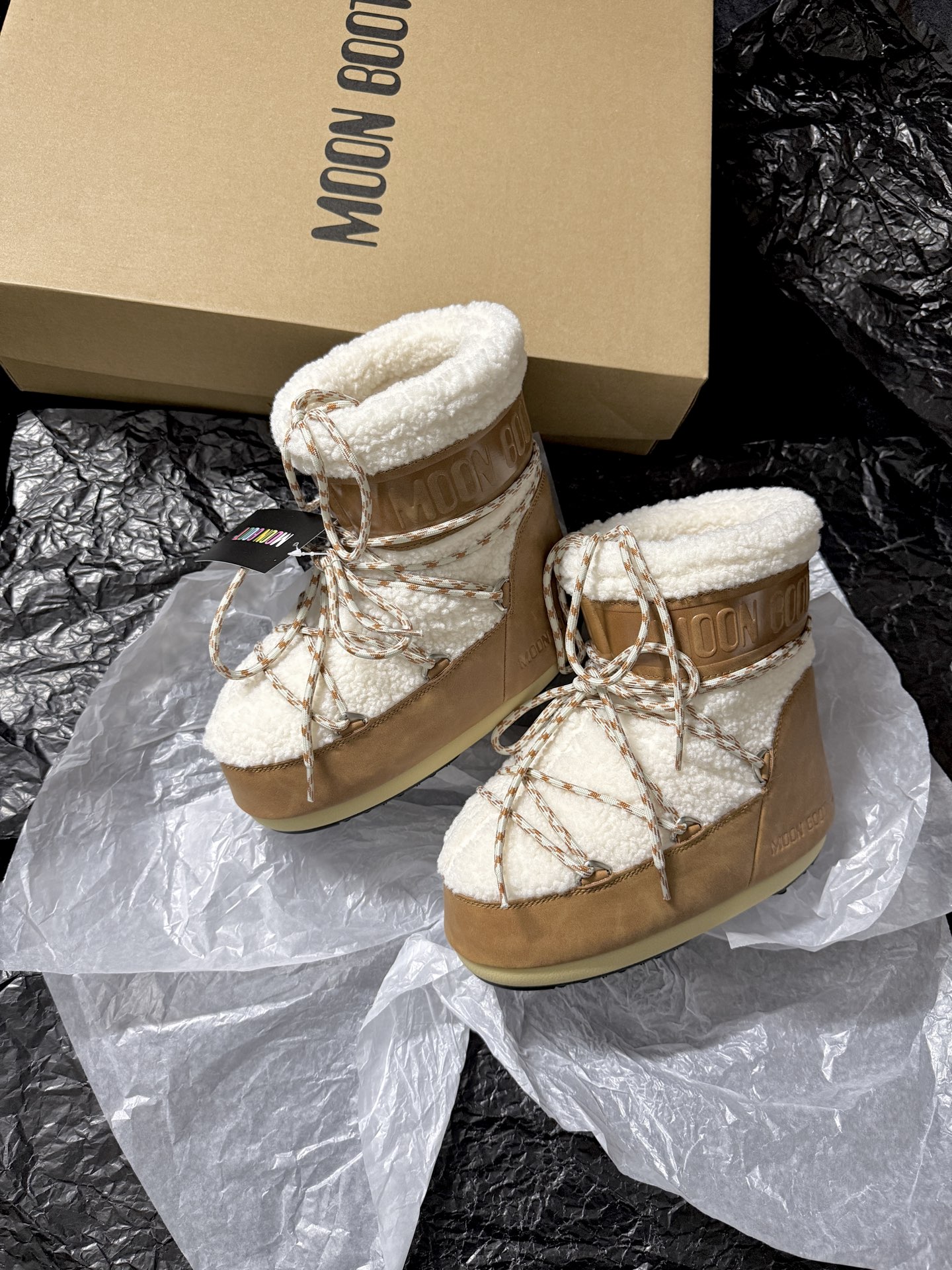 Moon Boot Strap snow boots