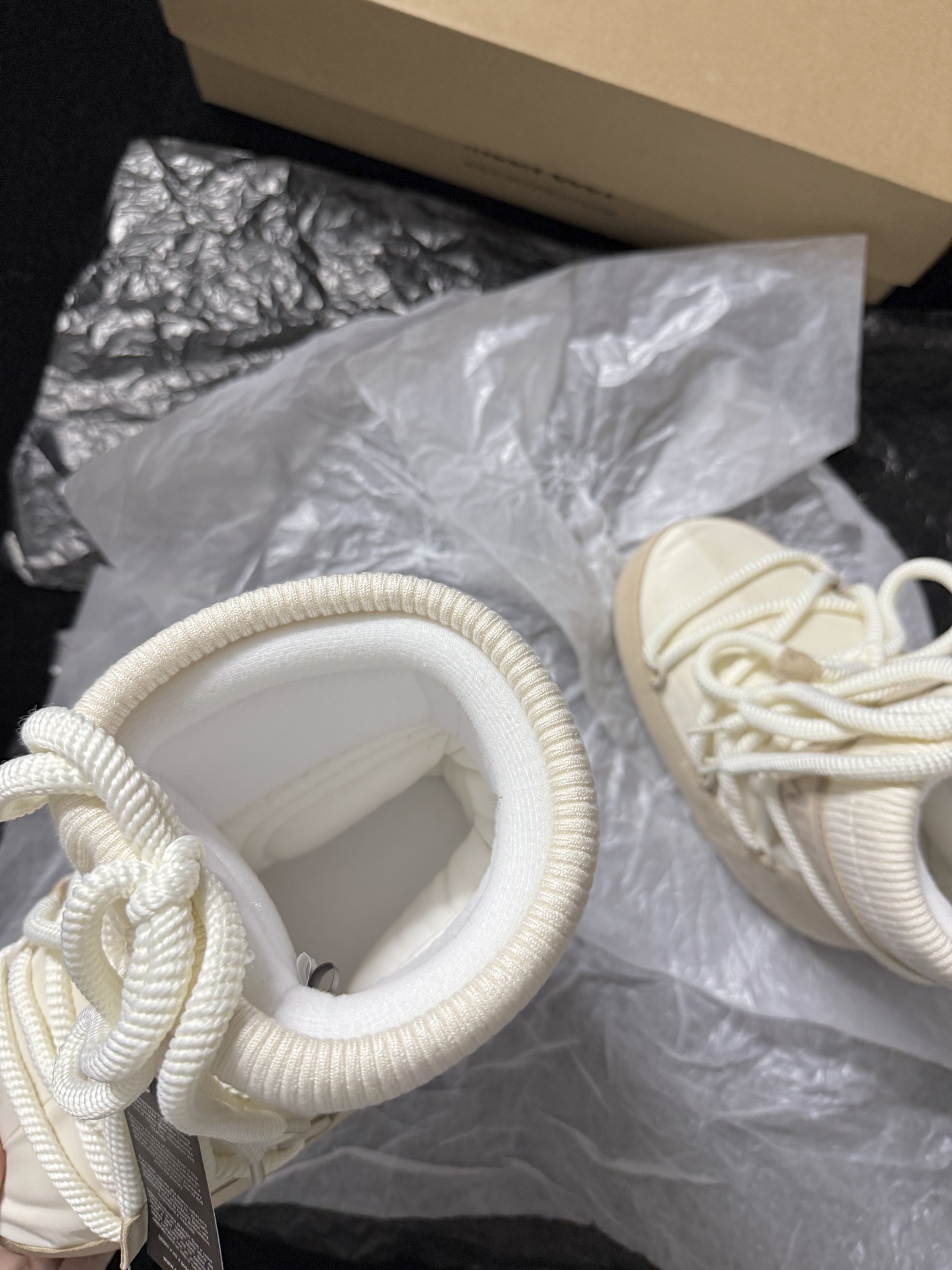 Moon Boot Strap snow boots