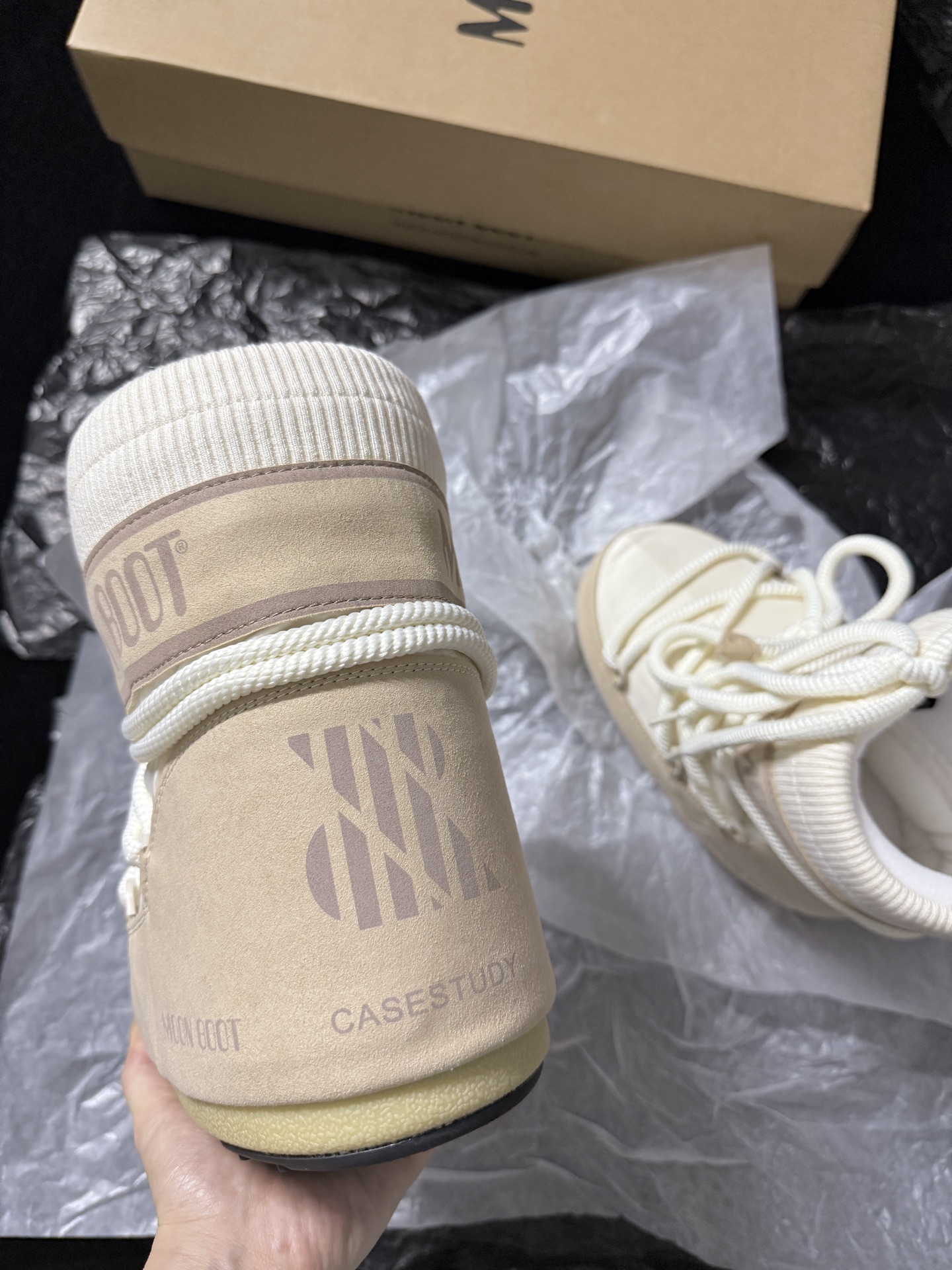 Moon Boot Strap snow boots