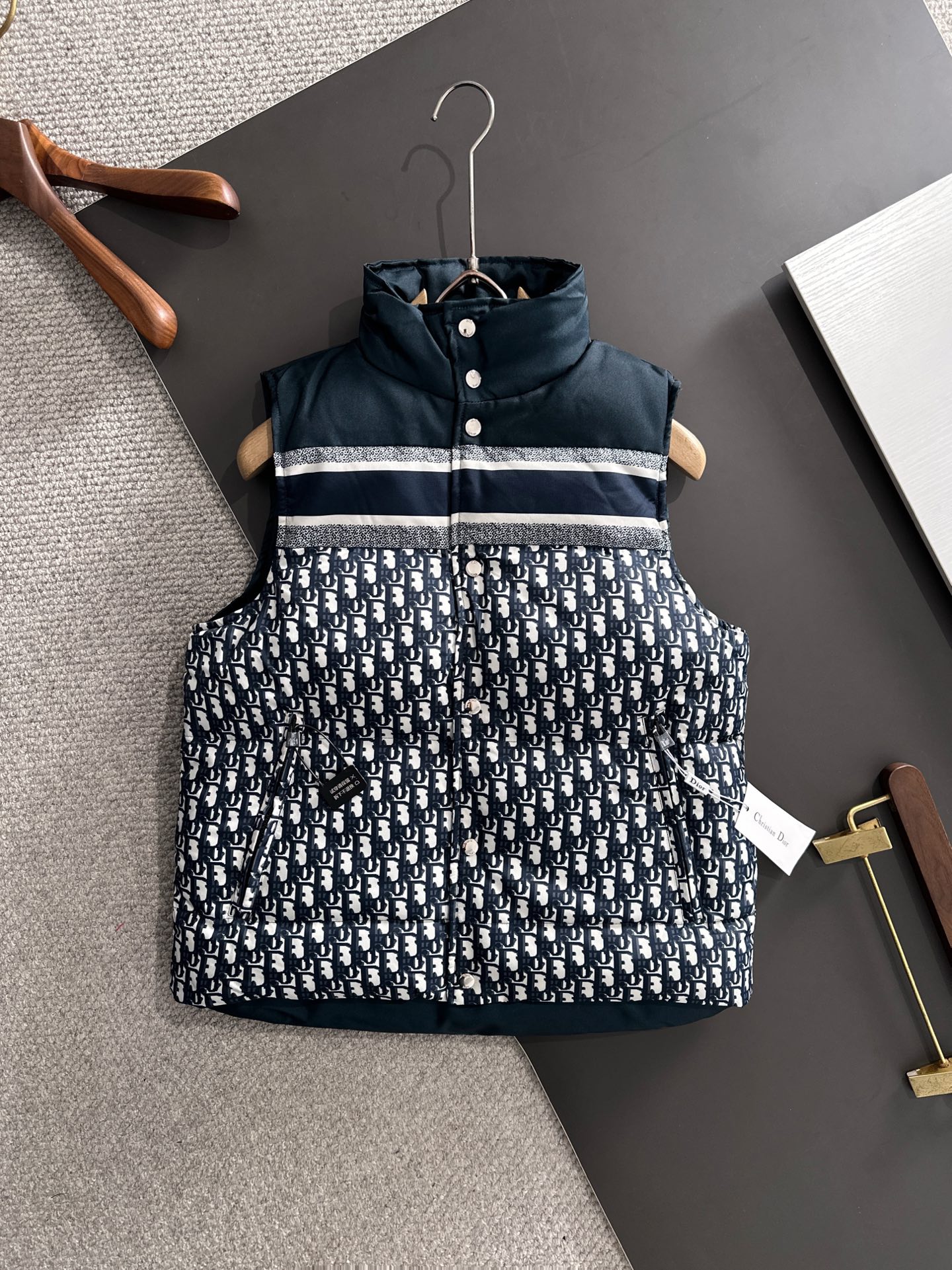 DIOR   Classic Down Vest