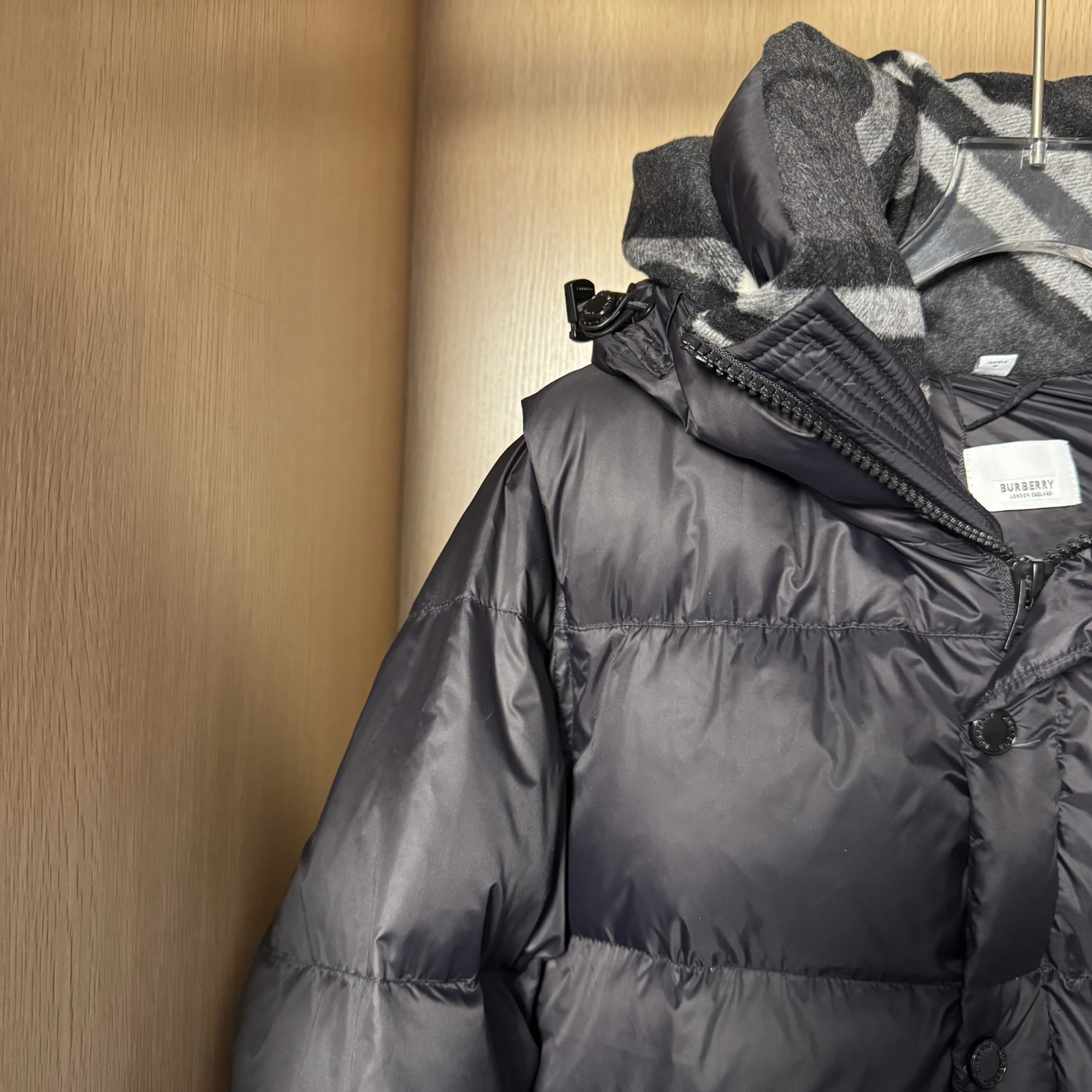 BURBERRY LONDON ENGLAND   New Winter Down Jacket​