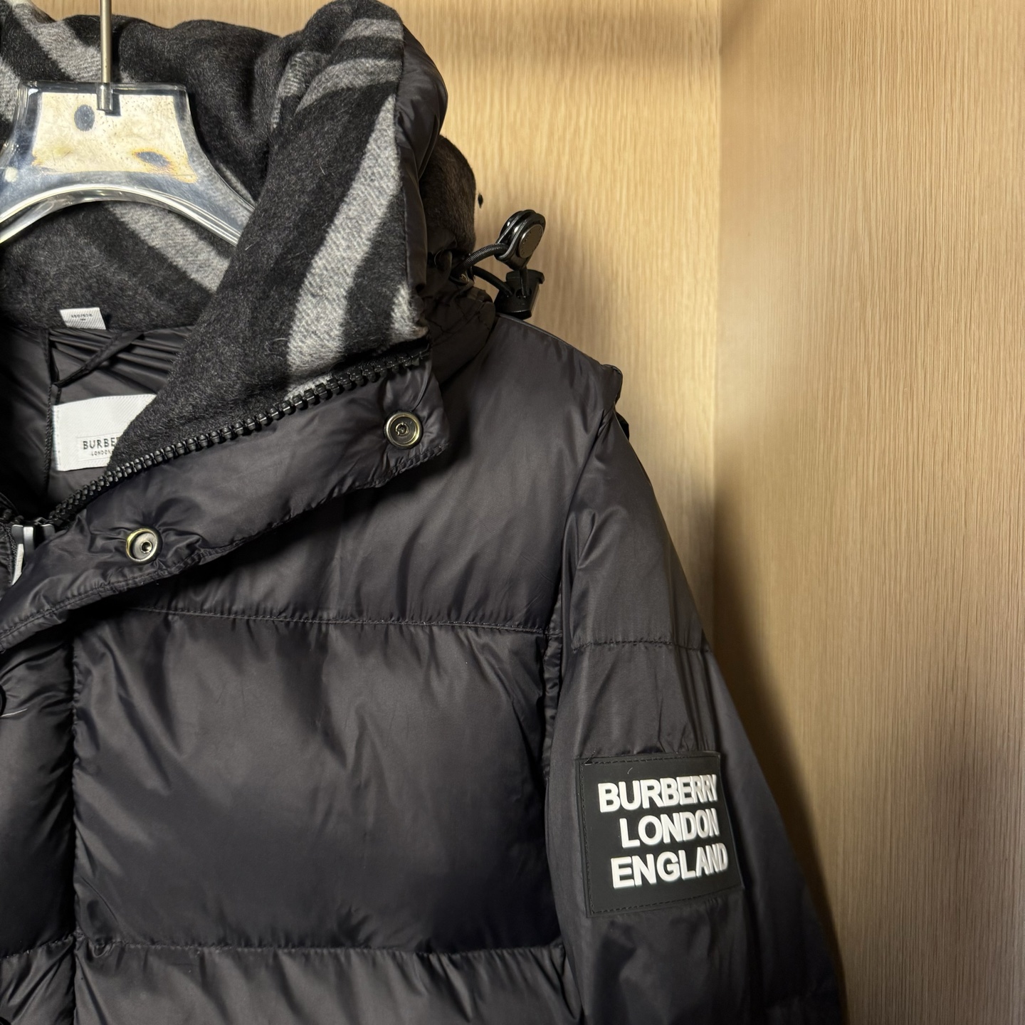 BURBERRY LONDON ENGLAND   New Winter Down Jacket​