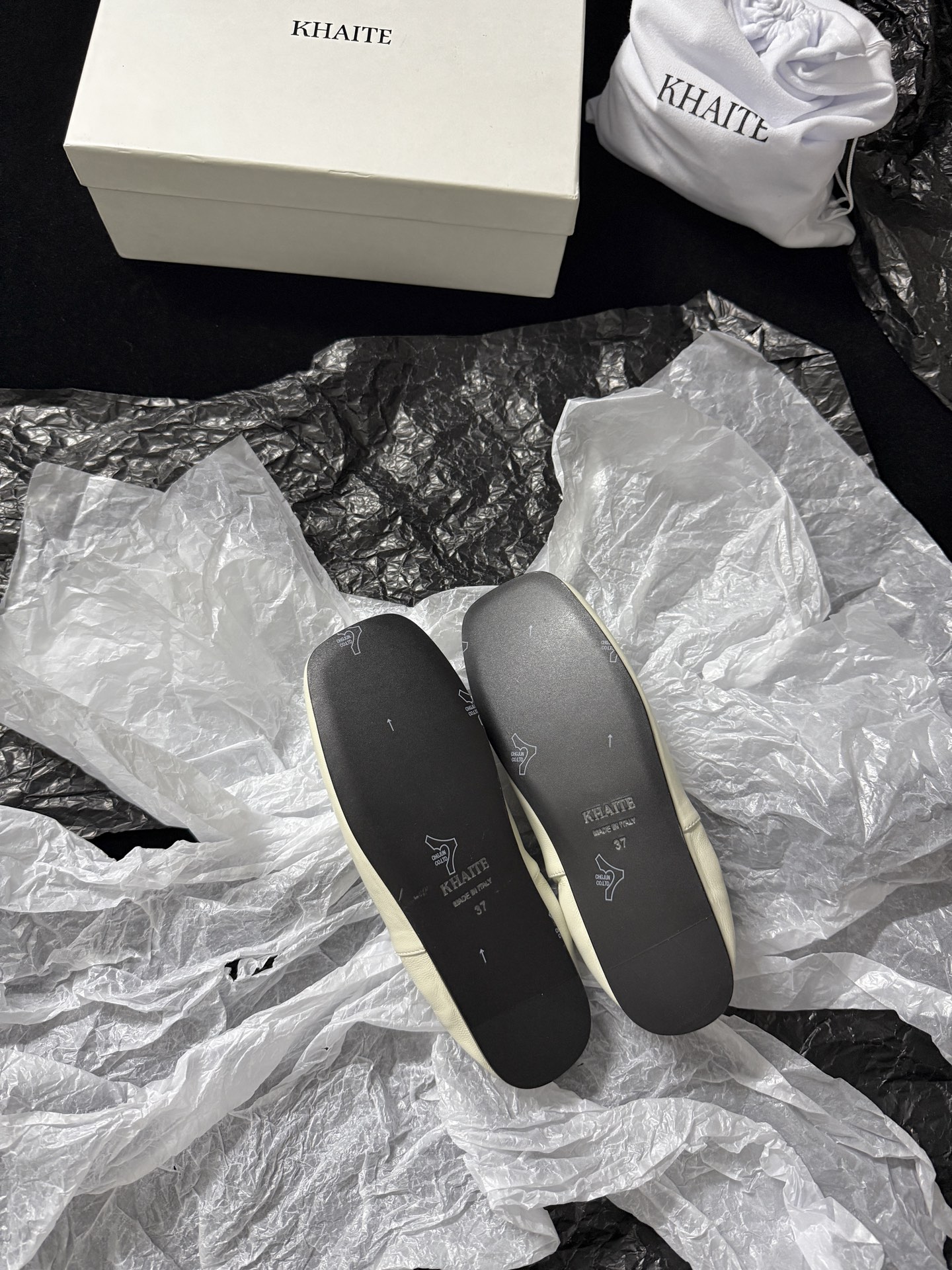 Khaiti Slip-on shoes