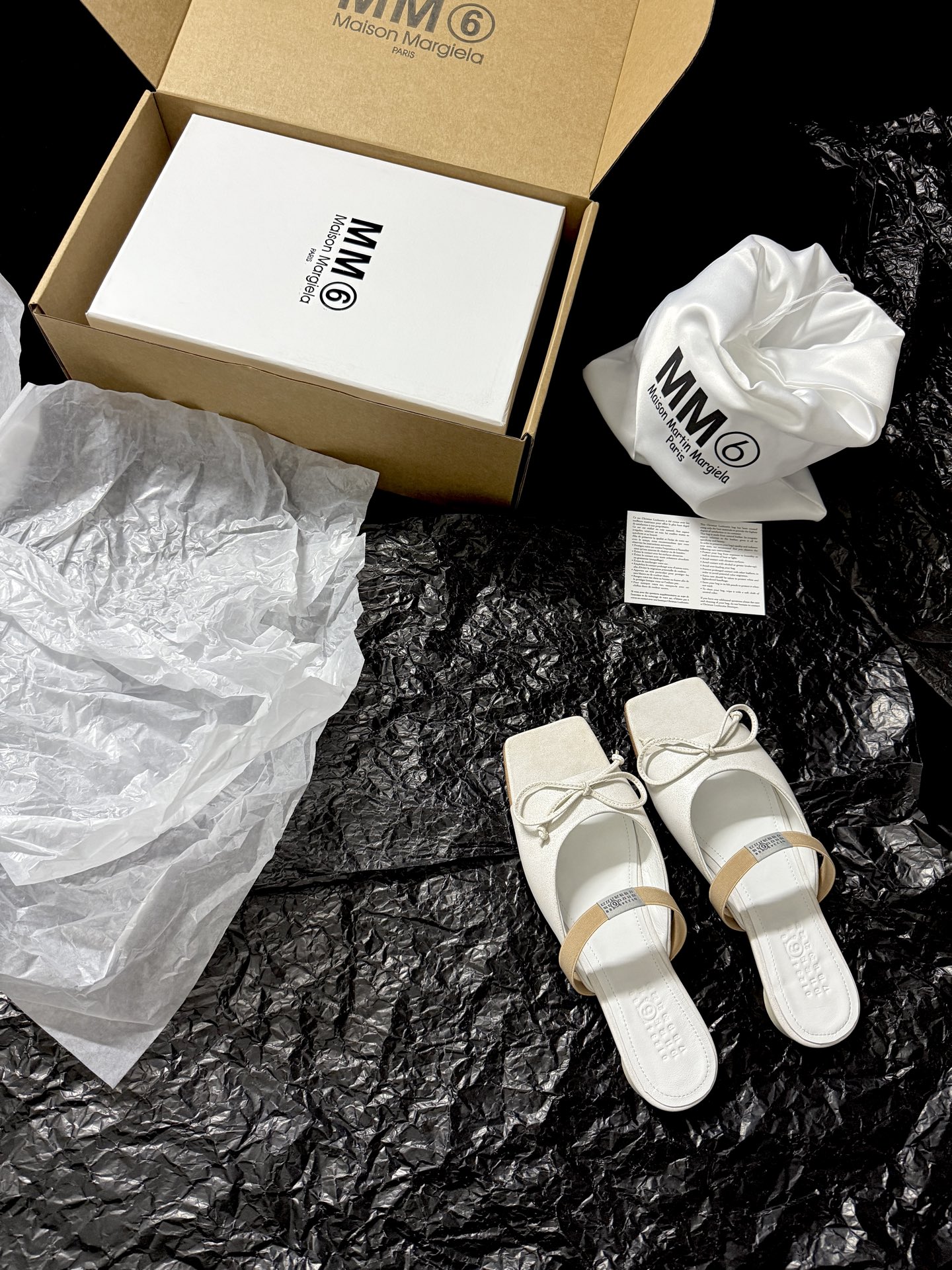 Maison Margiela Square-toe bow slip-on sandals