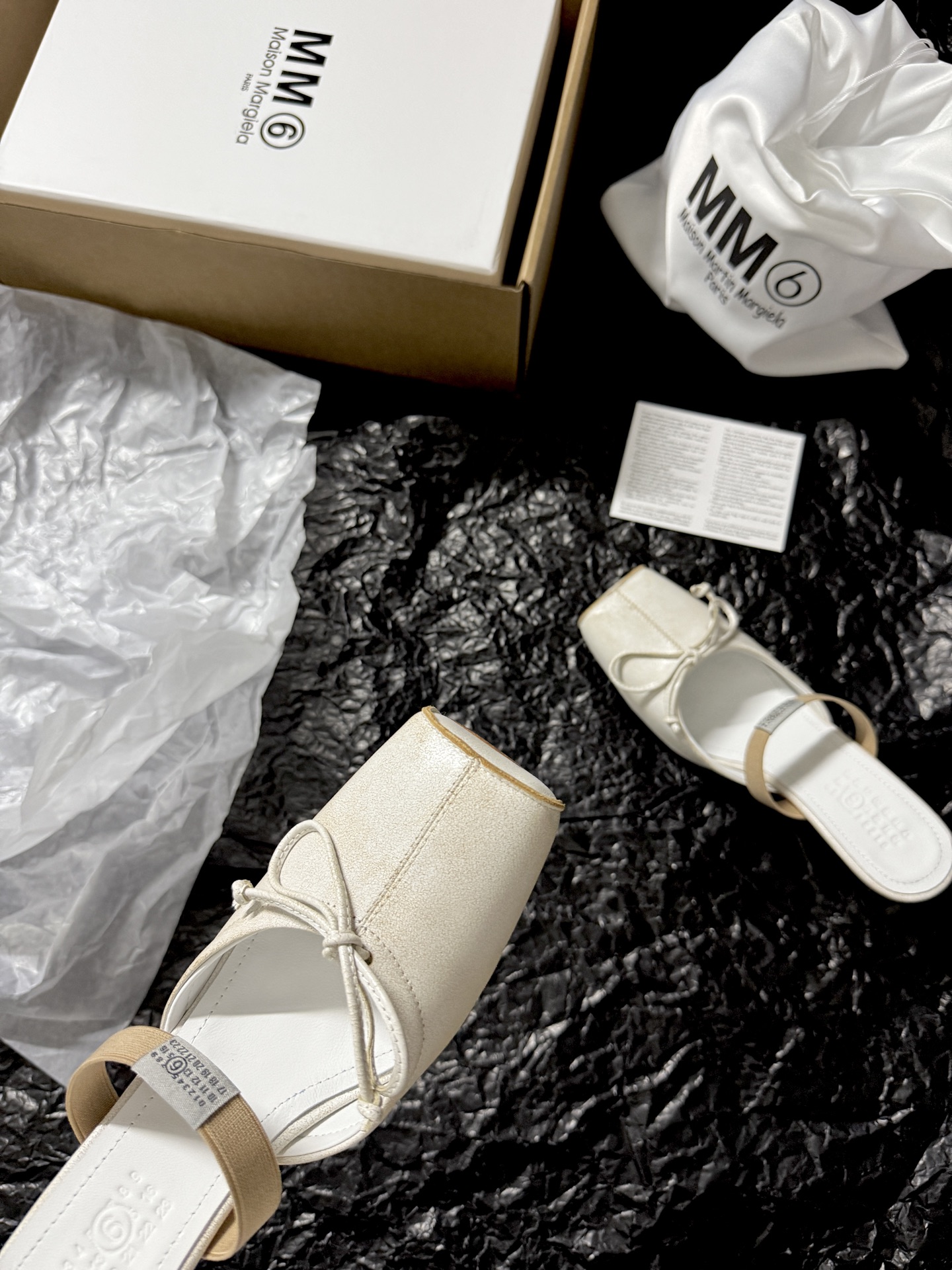 Maison Margiela Square-toe bow slip-on sandals