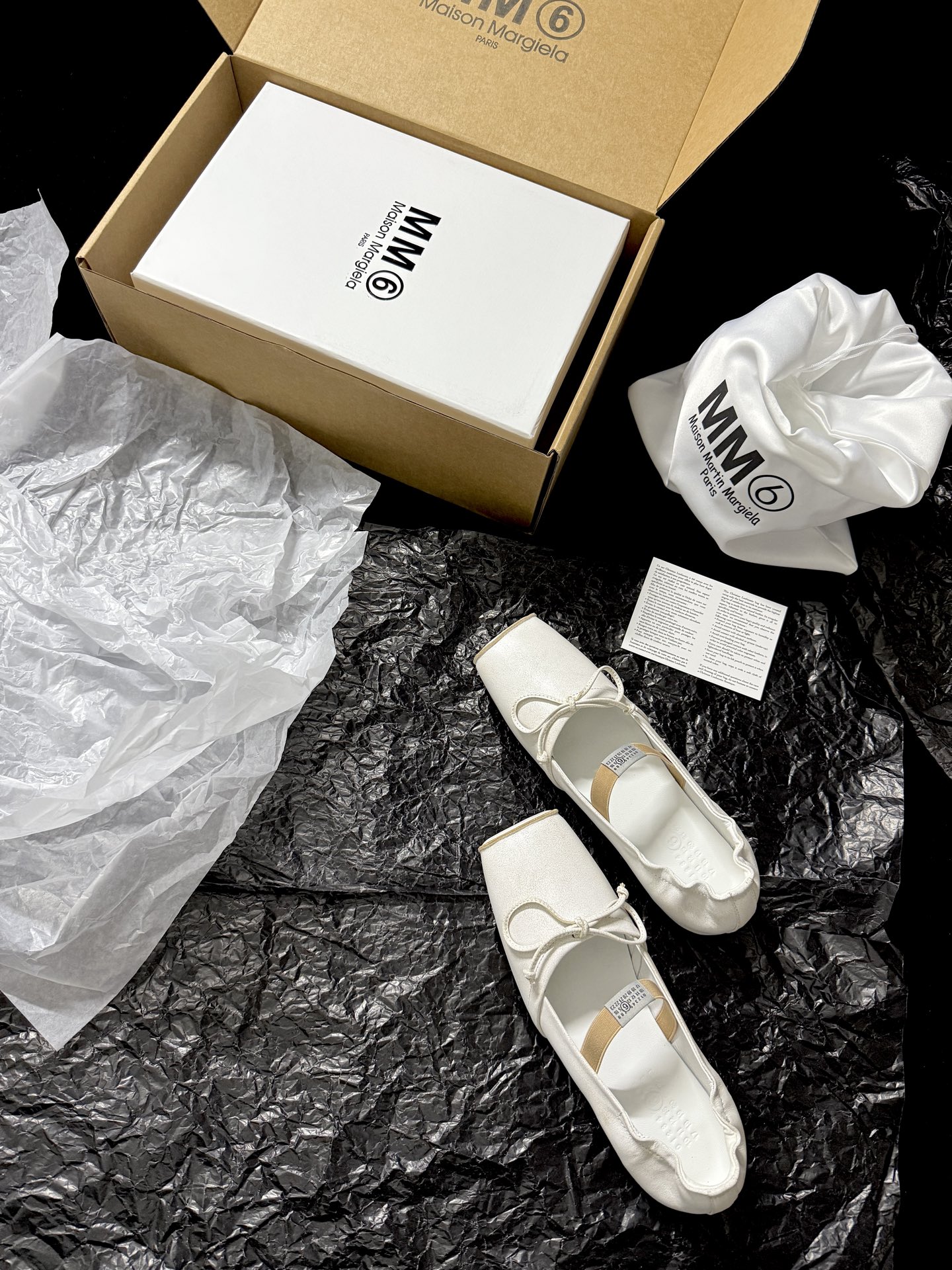 Maison Margiela Square-toe bow flats